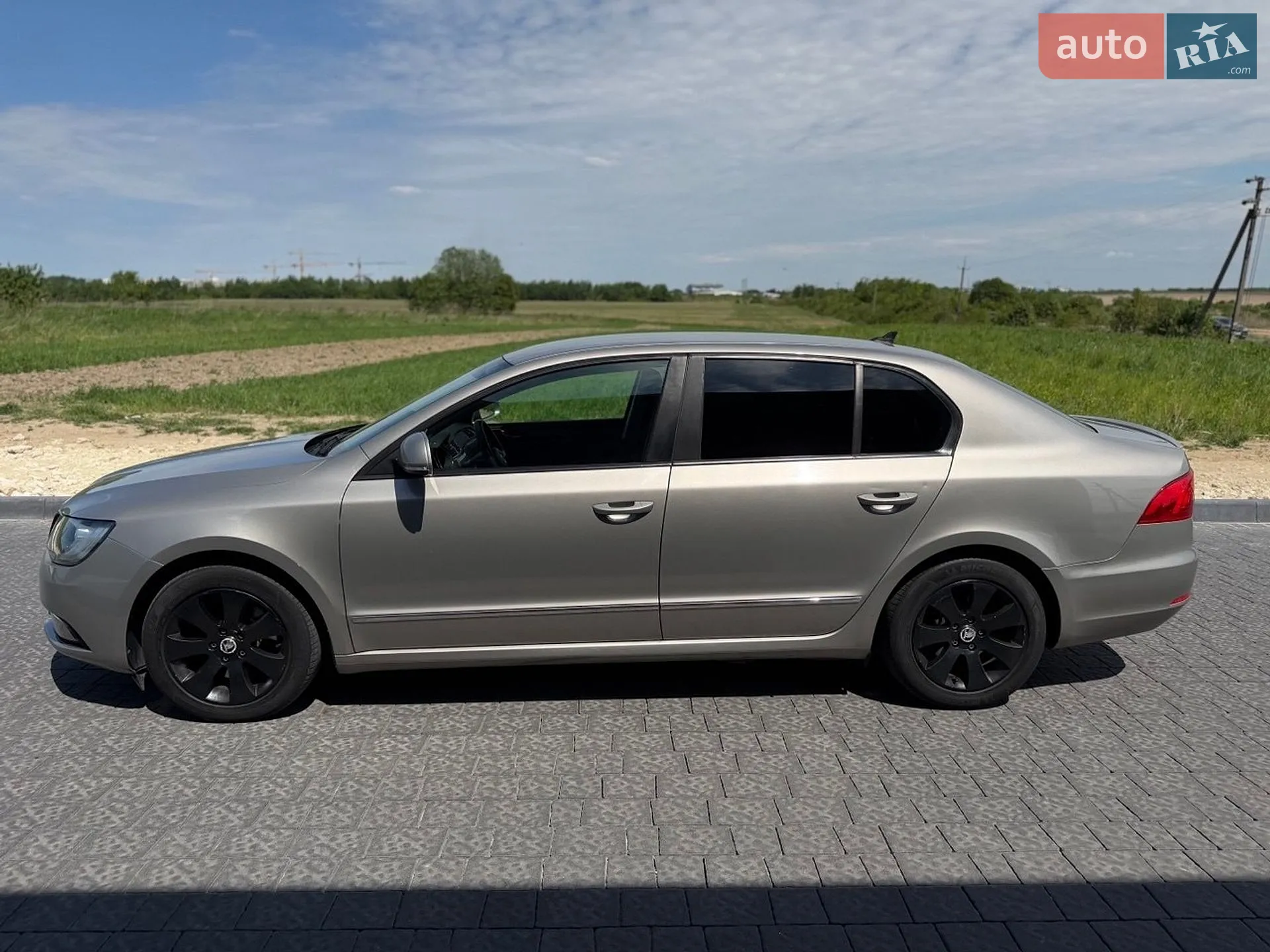2013 Skoda Superb - мініатюра 9