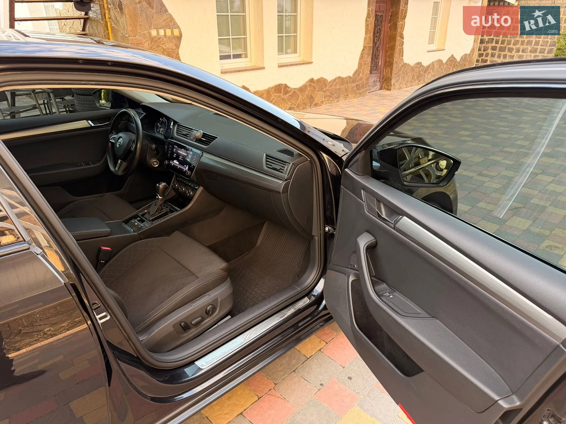 2016 Skoda Superb - мініатюра 27