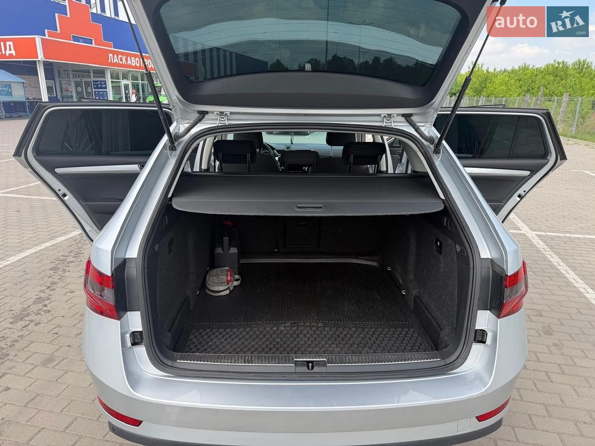 2020 Skoda Superb - мініатюра 37