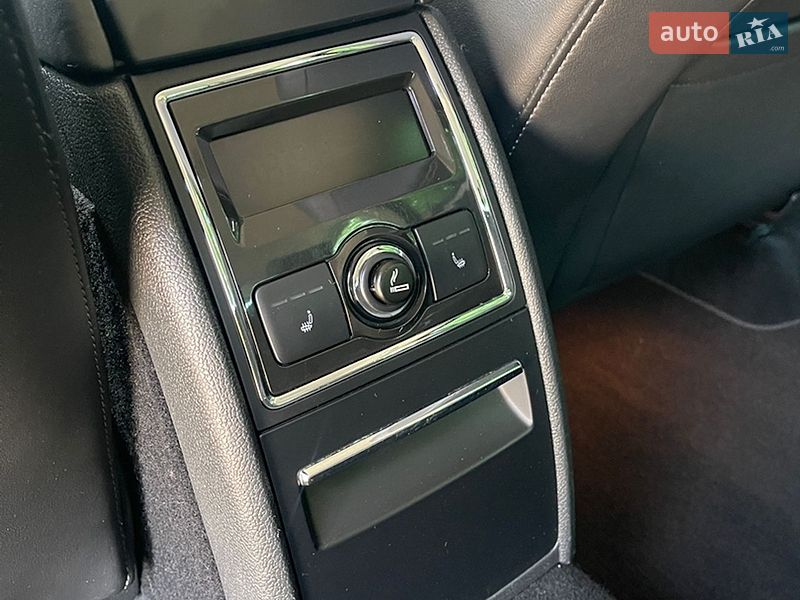 Універсал Skoda Superb 2012 в Луцьку
