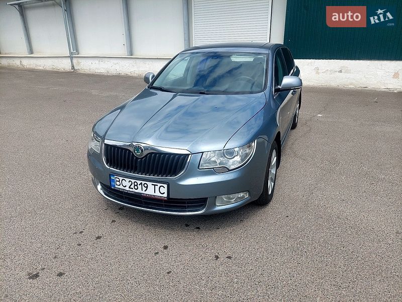 Лифтбек Skoda Superb 2009 в Львове