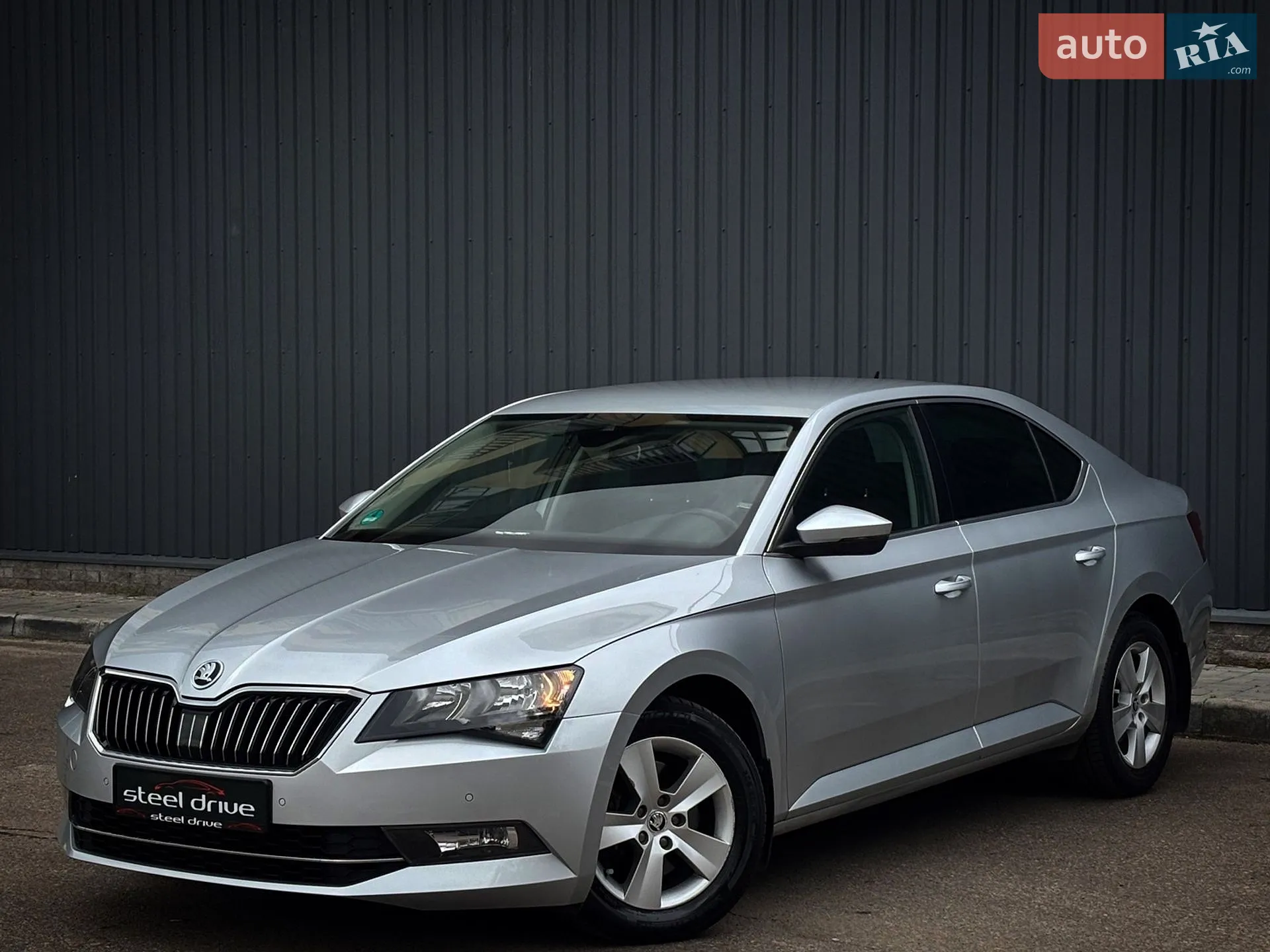 2016 Skoda Superb - фото 1