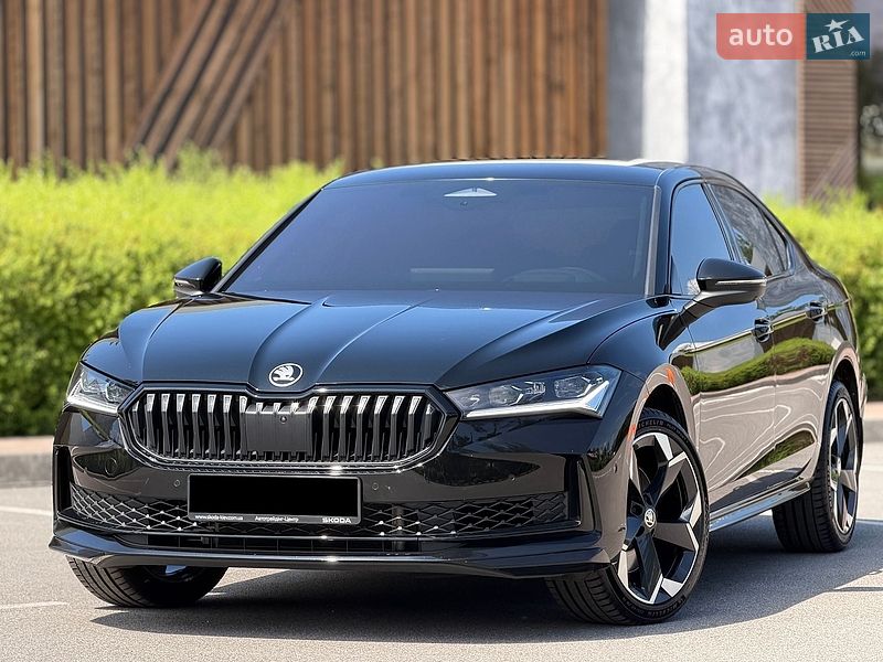 Skoda Superb 2025