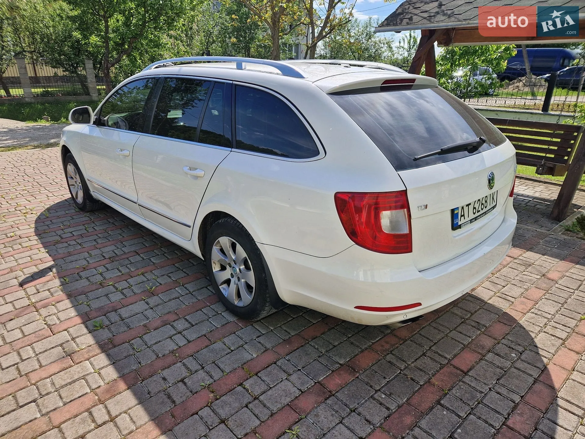 2011 Skoda Superb - мініатюра 3