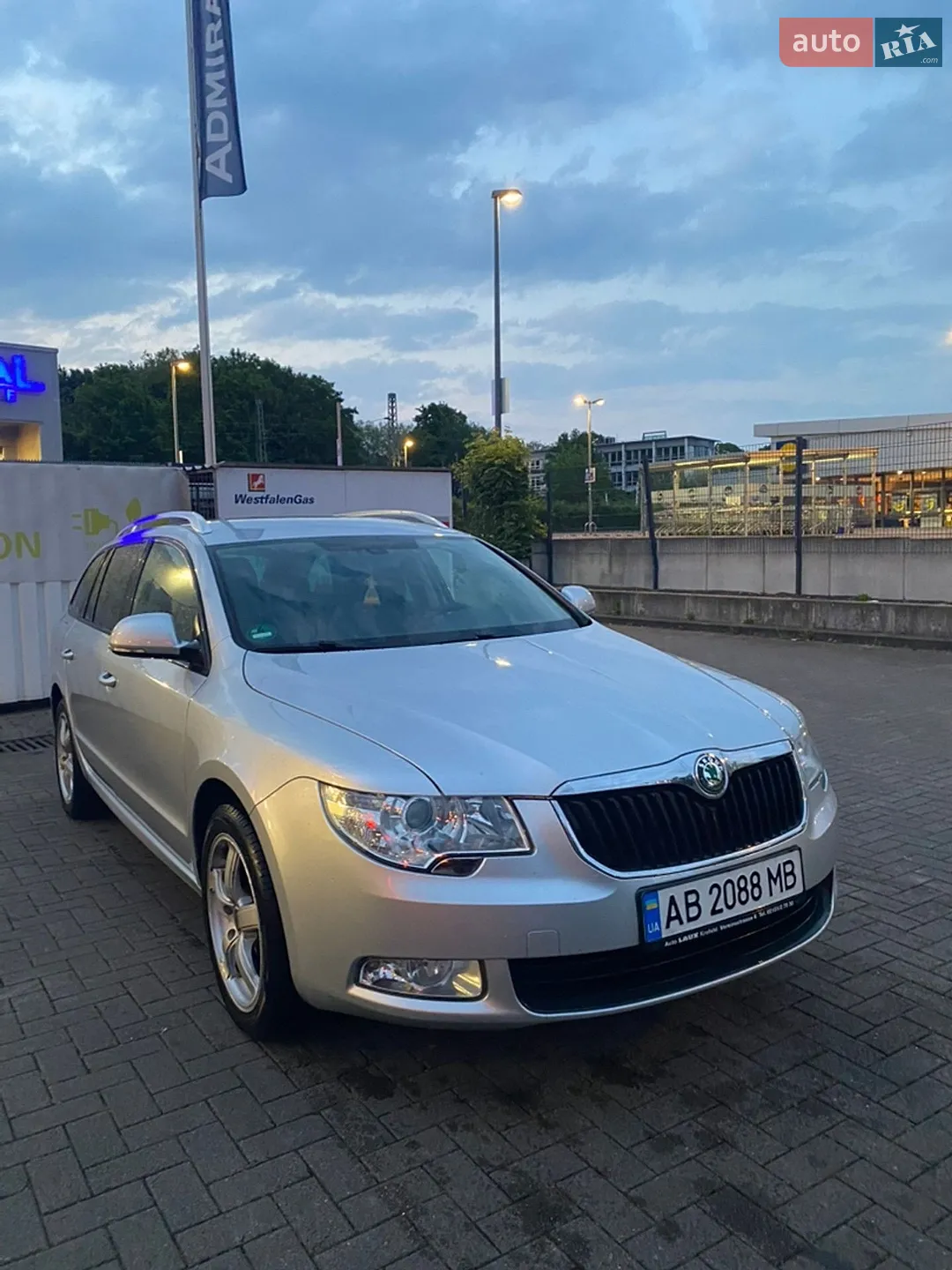 2011 Skoda Superb - мініатюра 3