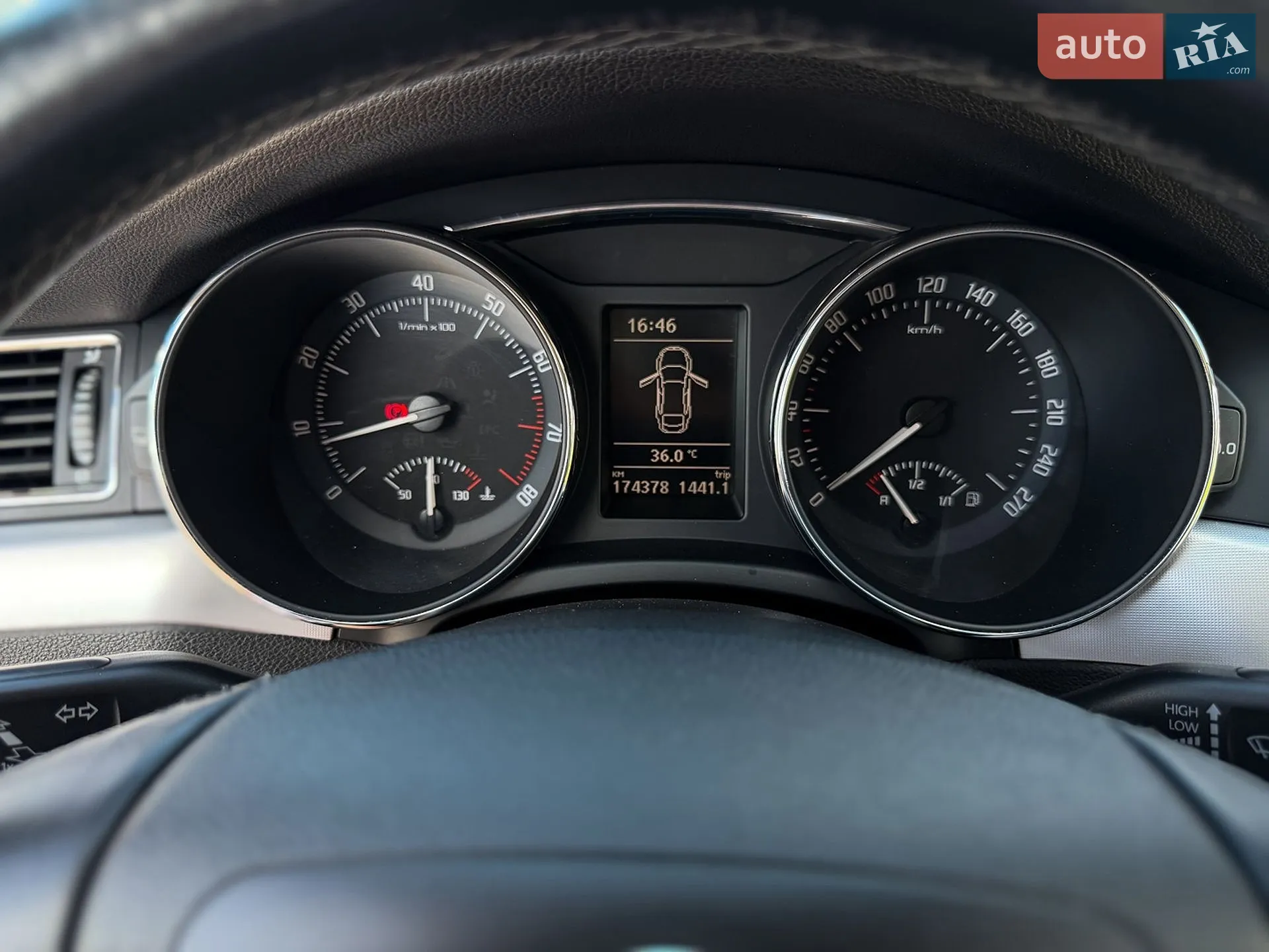 2011 Skoda Superb - мініатюра 21