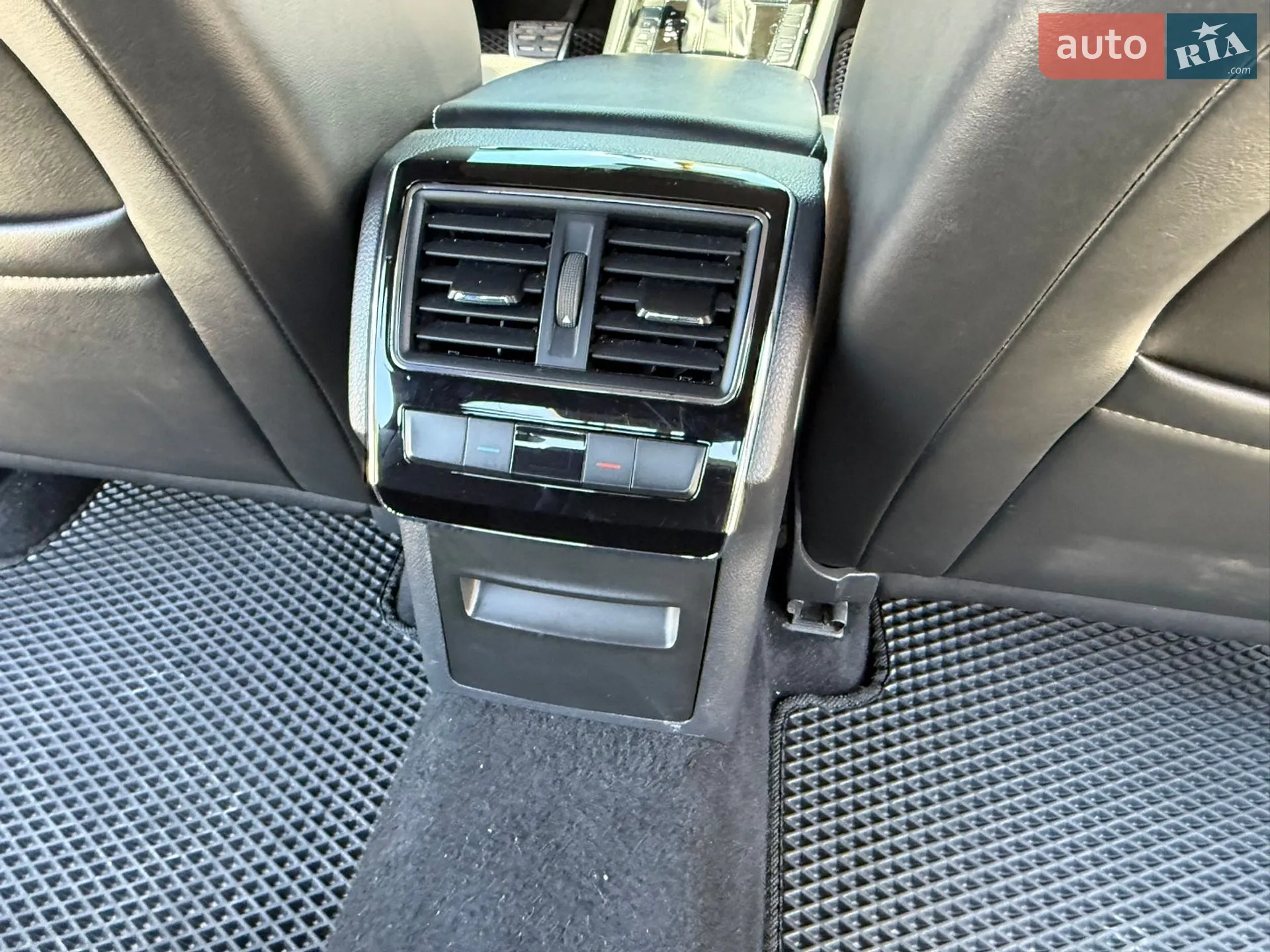 2016 Skoda Superb - мініатюра 38