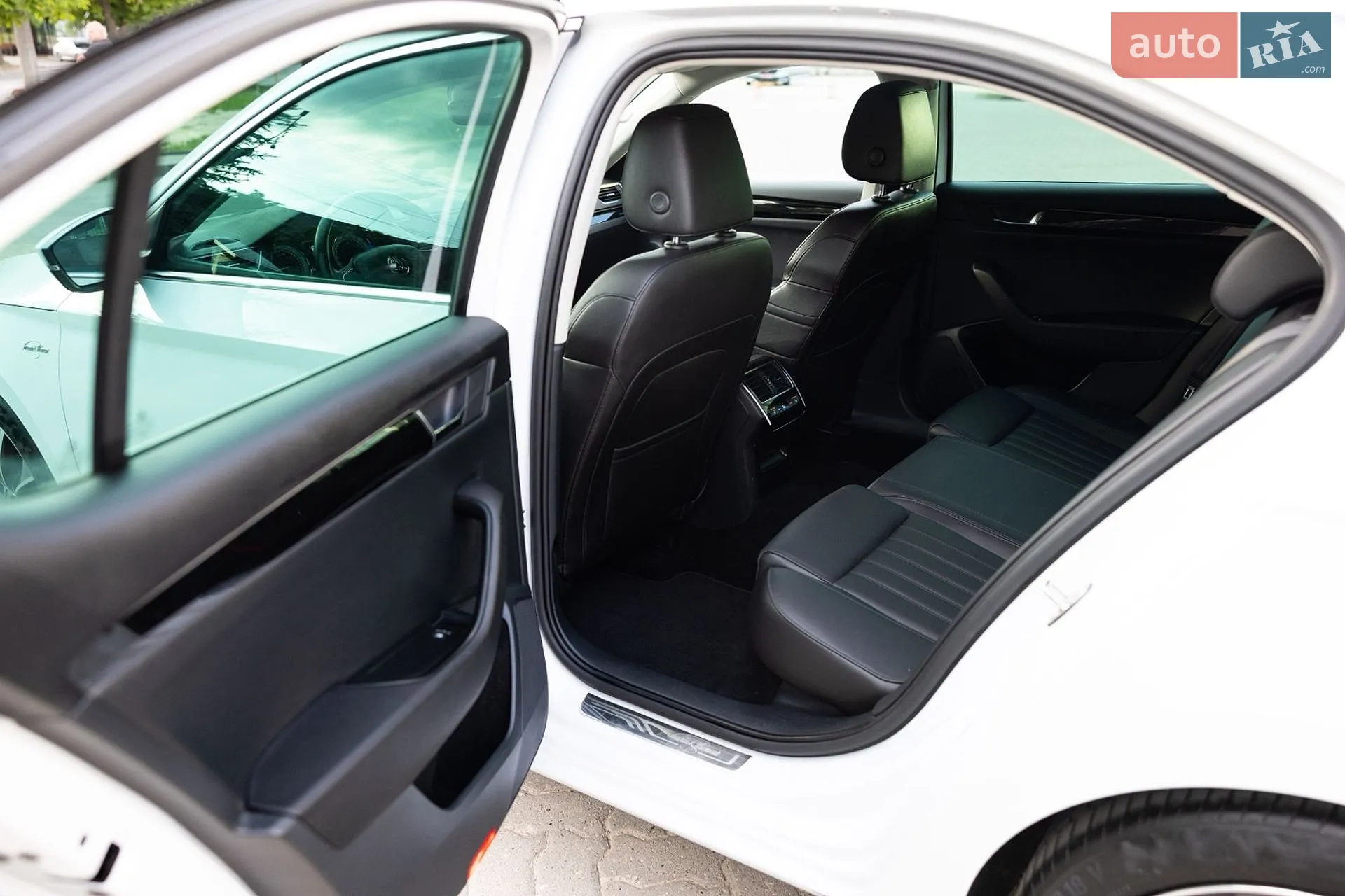 2017 Skoda Superb - мініатюра 98