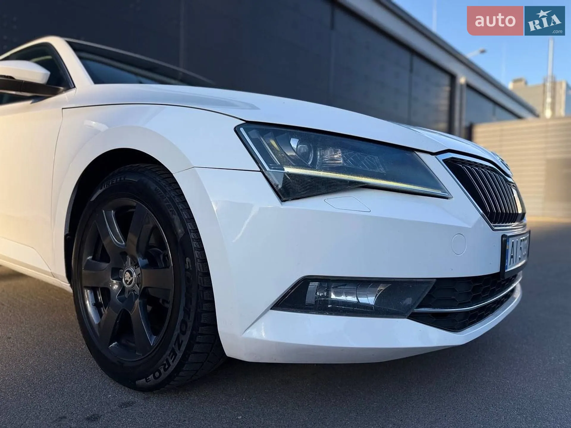 2016 Skoda Superb - мініатюра 18