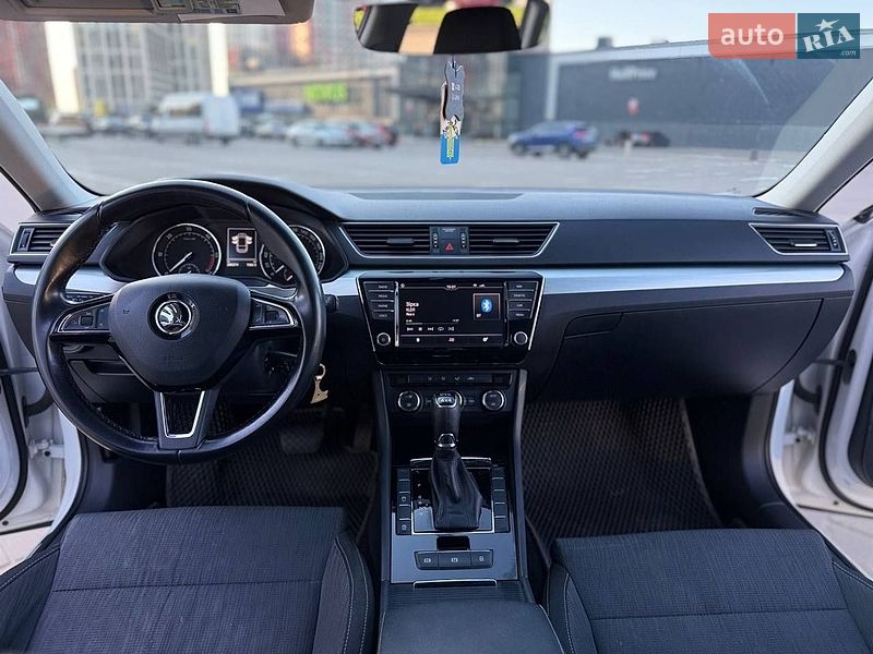 Универсал Skoda Superb 2016 в Киеве