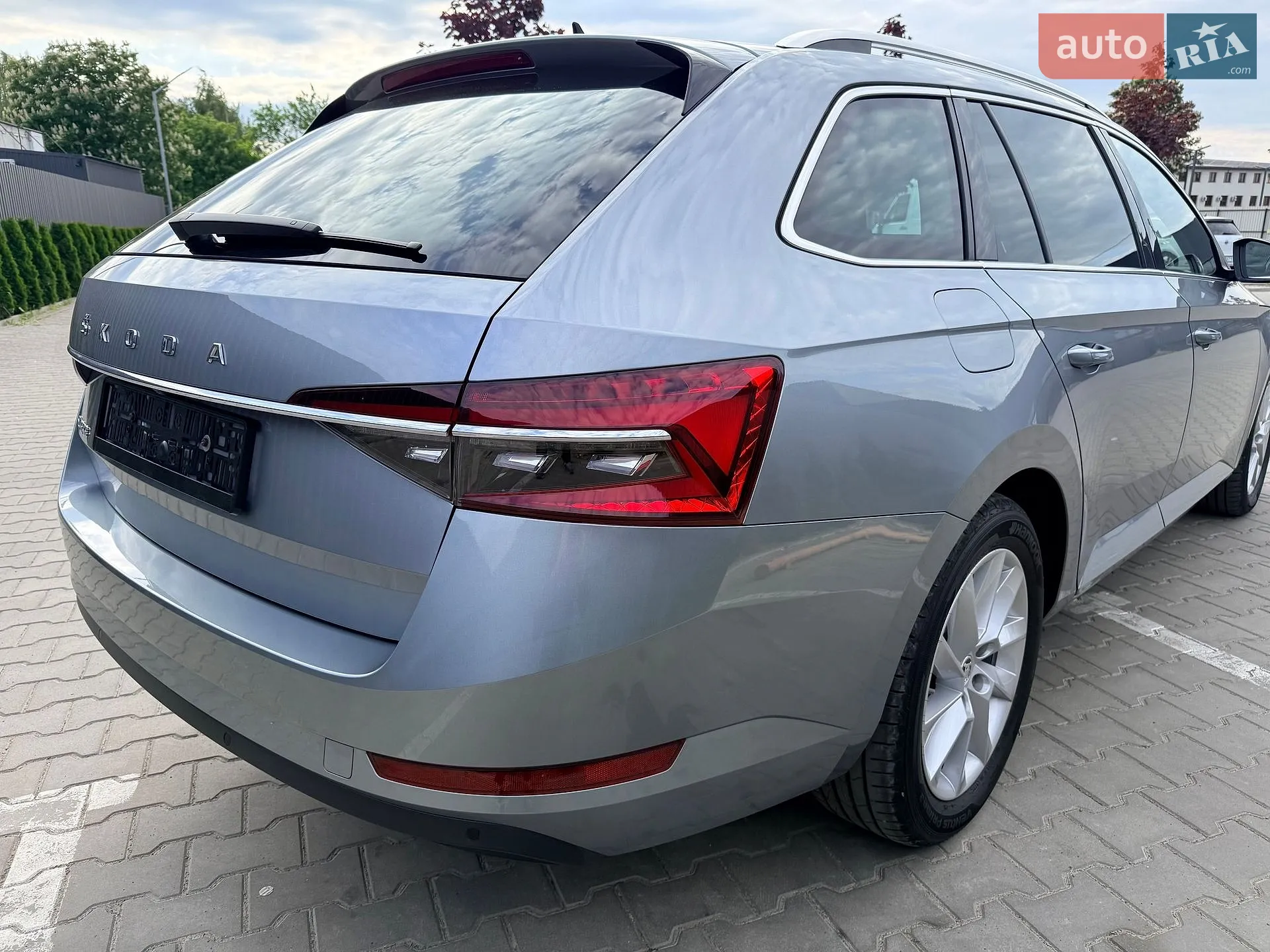 2020 Skoda Superb - мініатюра 9