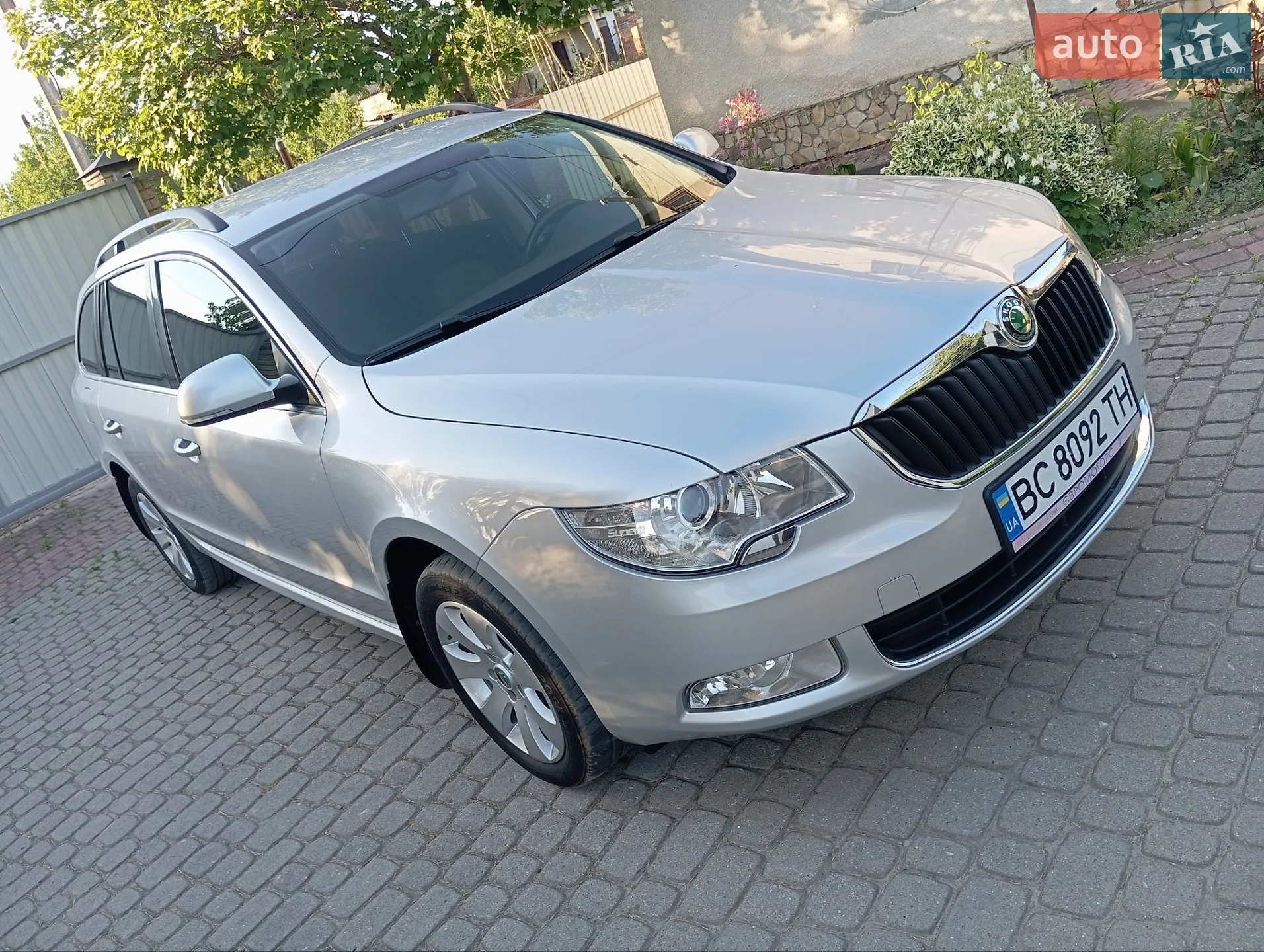 2011 Skoda Superb - мініатюра 8