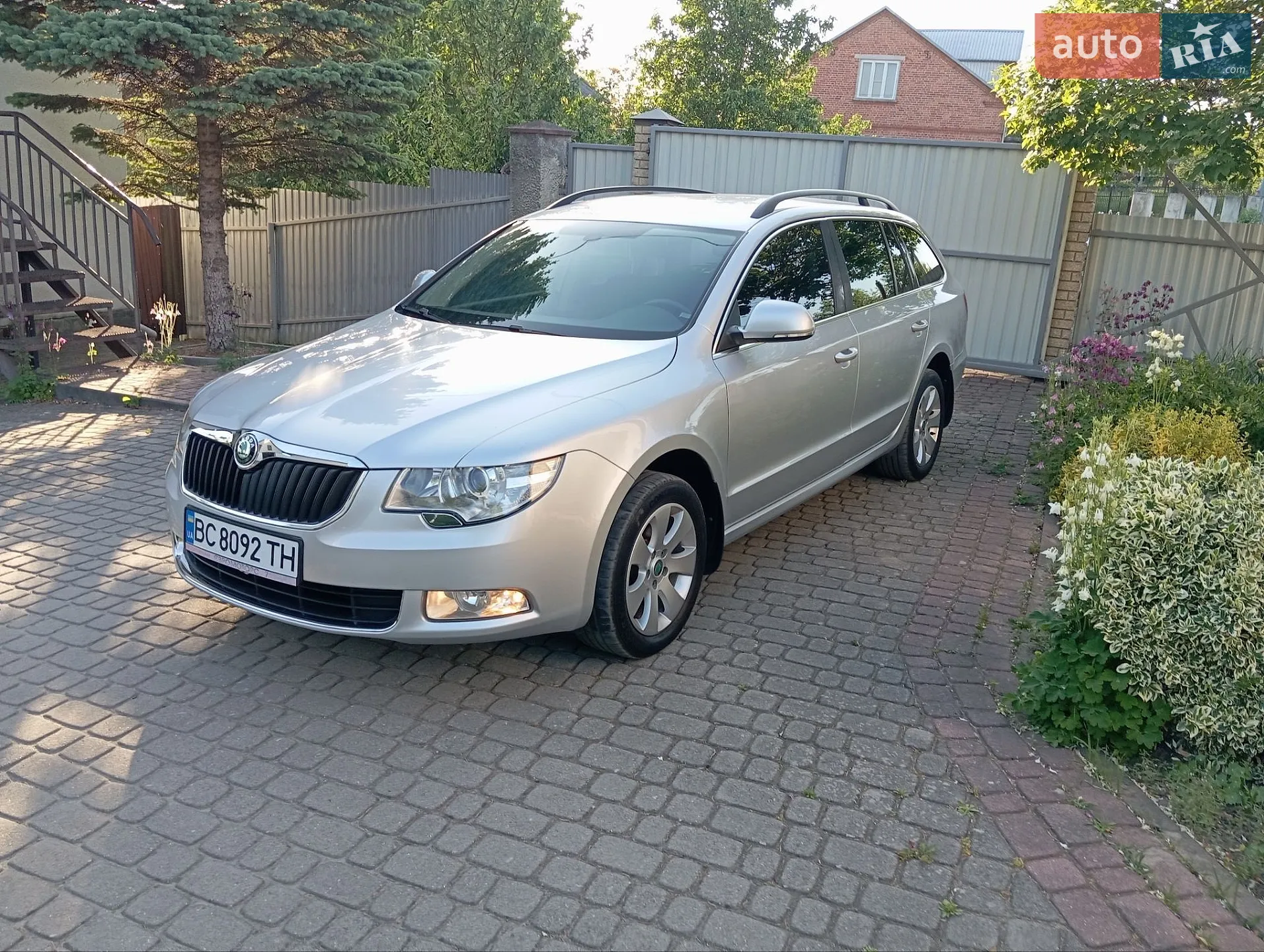 2011 Skoda Superb - мініатюра 14