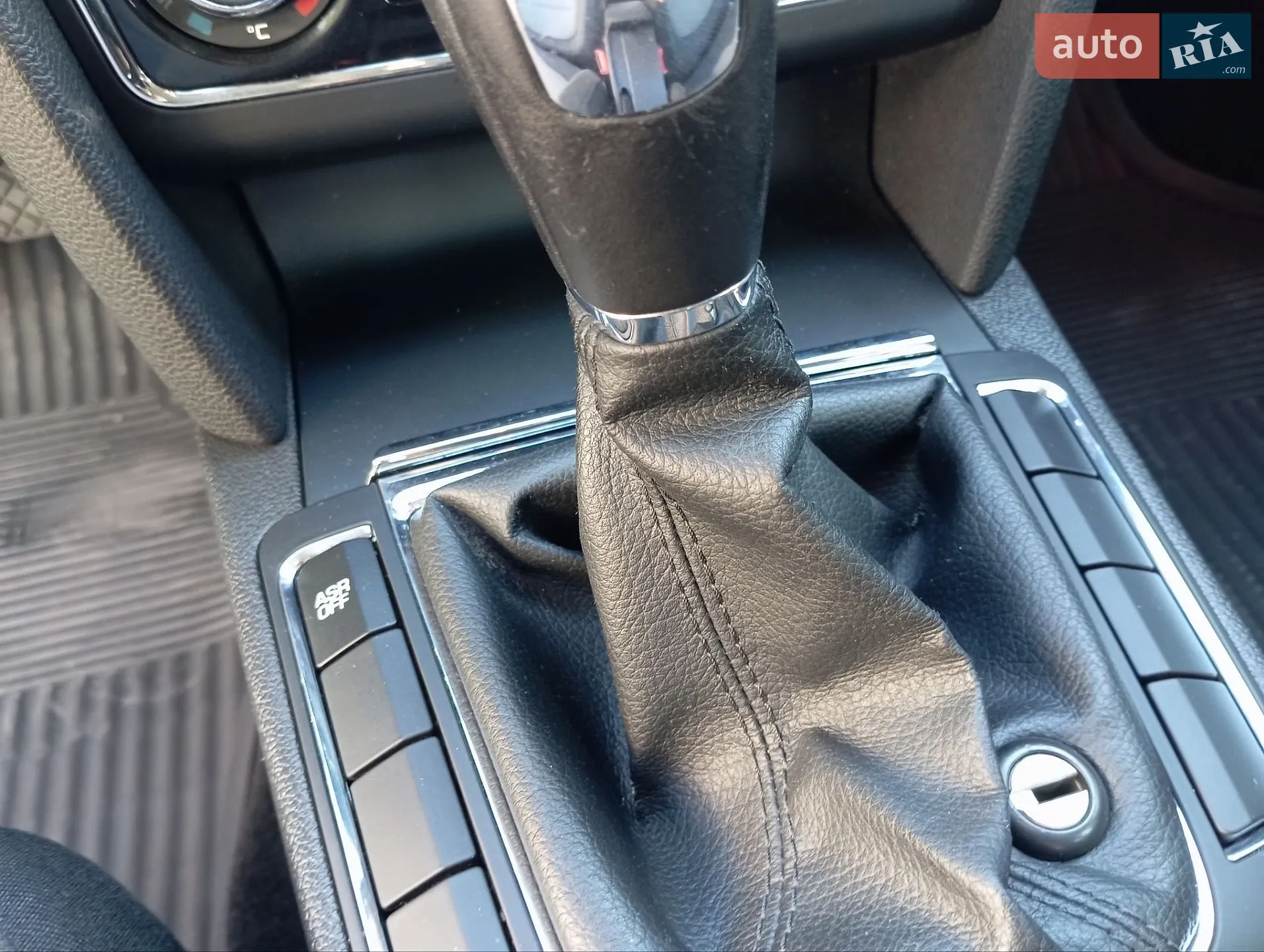 2011 Skoda Superb - мініатюра 90