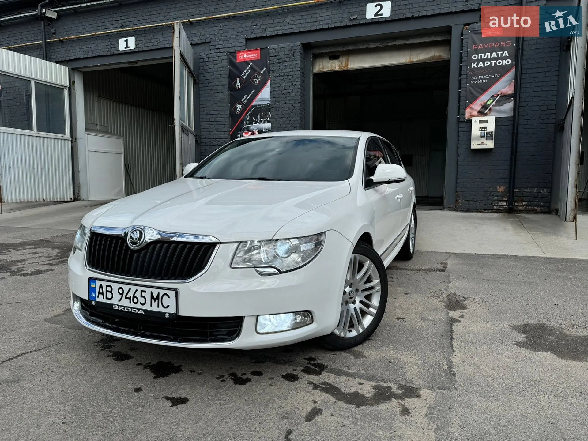 2011 Skoda Superb - мініатюра 4