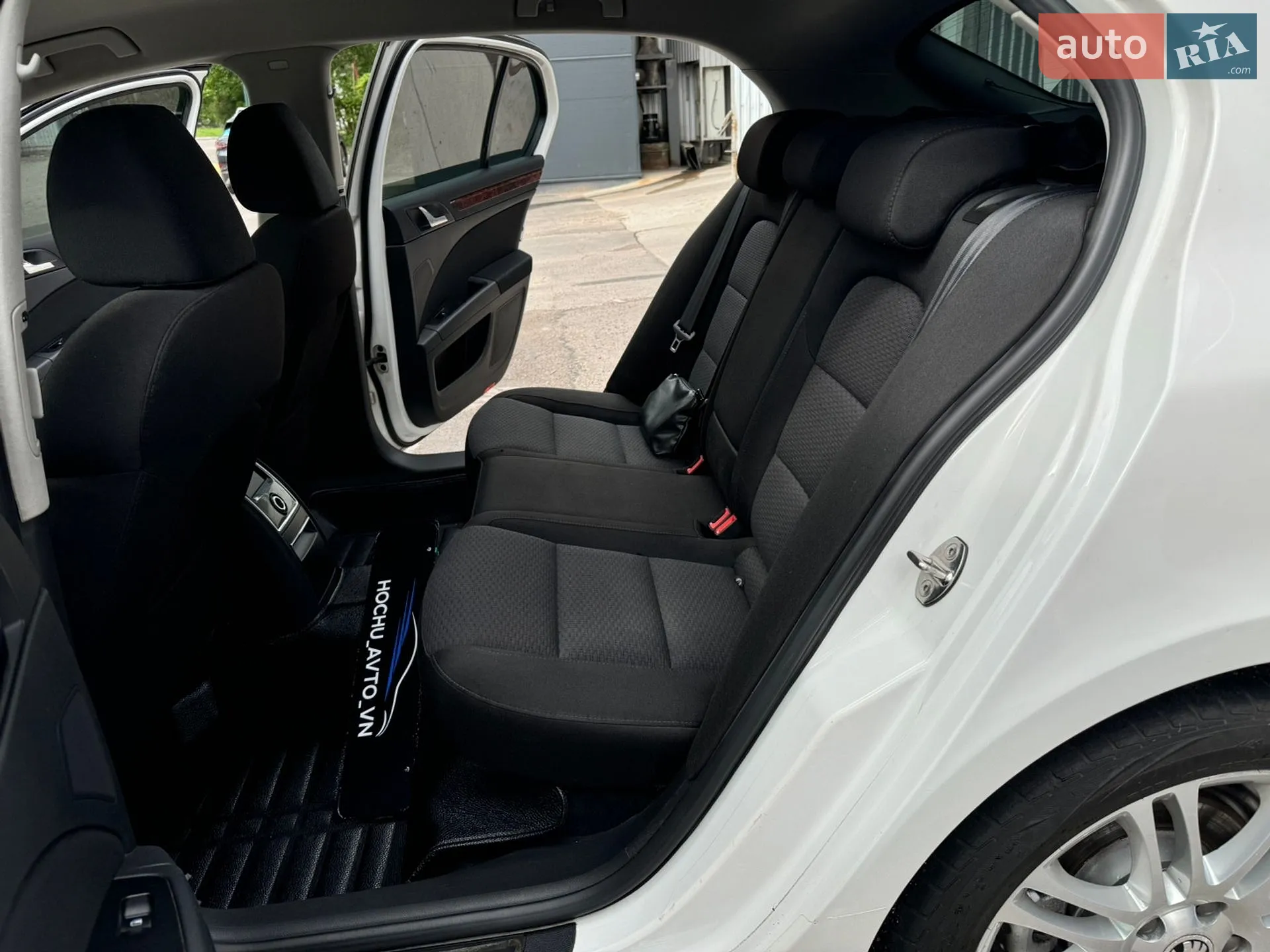 2011 Skoda Superb - мініатюра 33