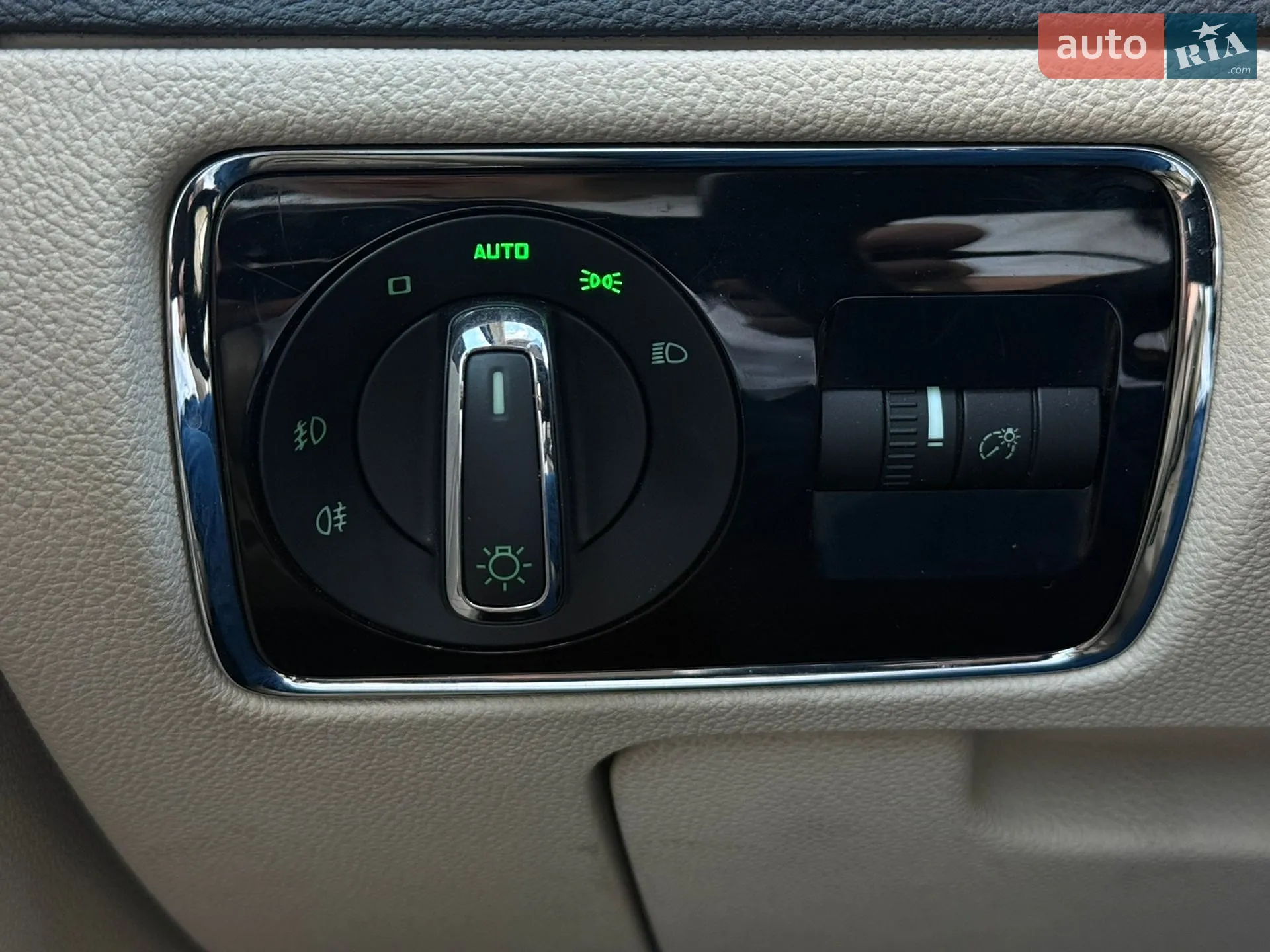 2012 Skoda Superb - мініатюра 13
