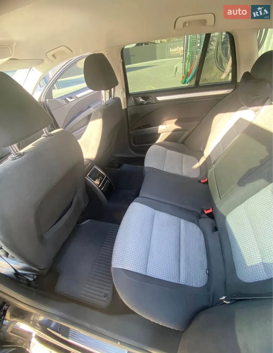 2010 Skoda Superb - мініатюра 5