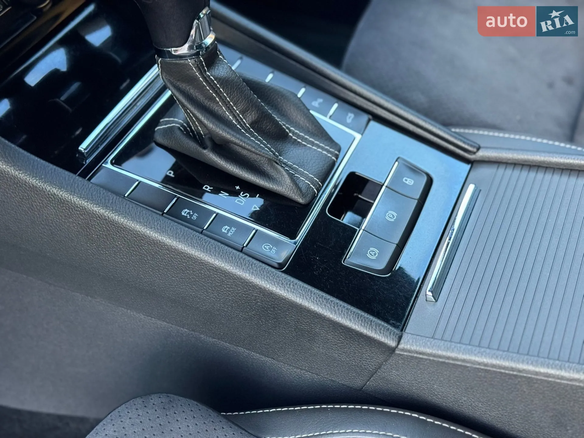 2019 Skoda Superb - мініатюра 43
