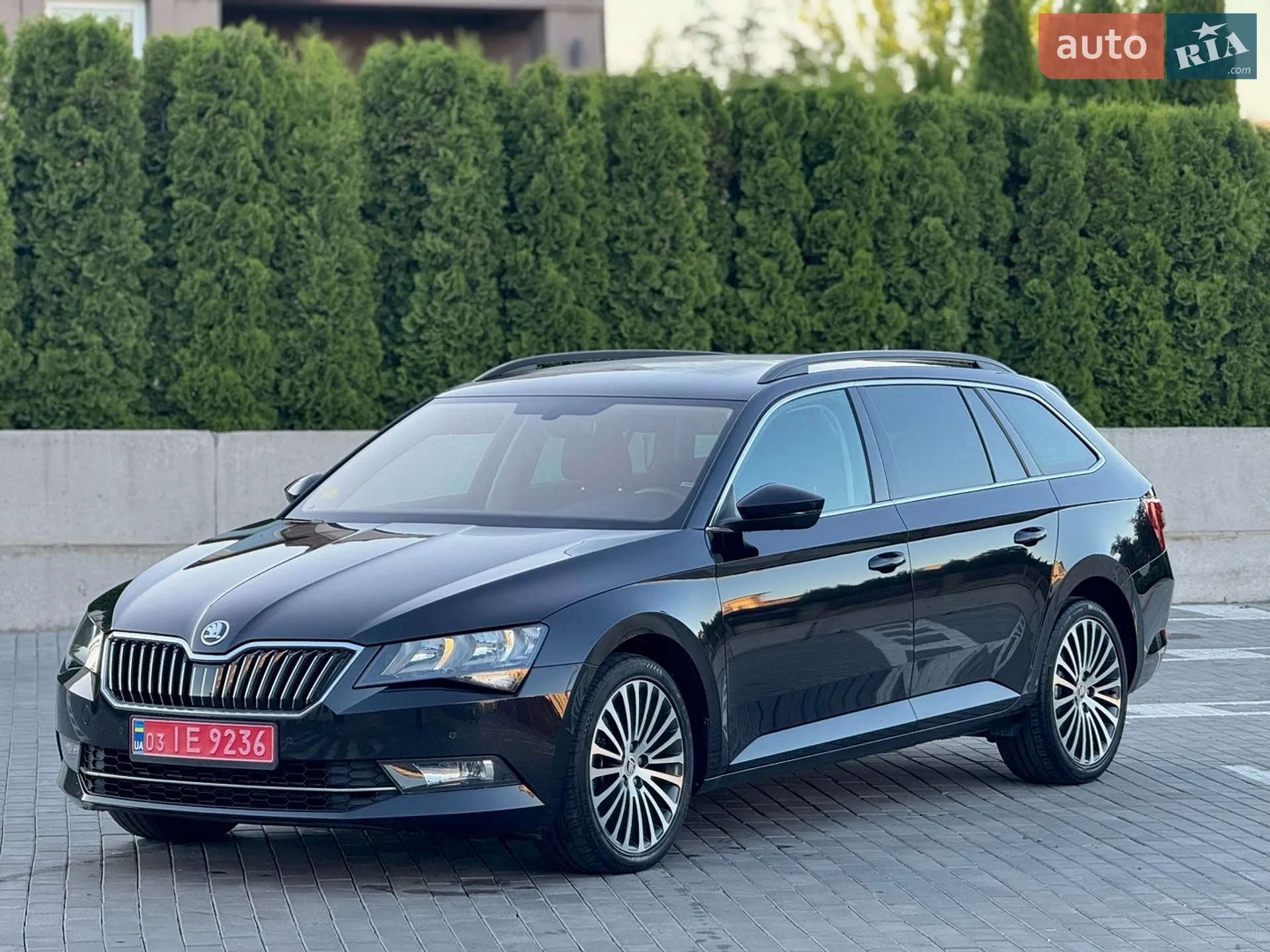 2016 Skoda Superb - мініатюра 2