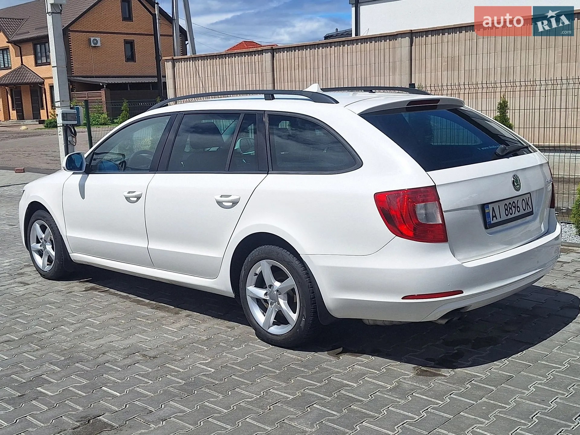 2011 Skoda Superb - мініатюра 32