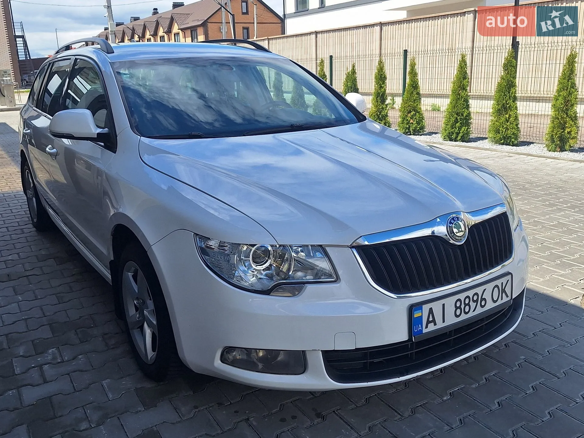 2011 Skoda Superb - мініатюра 12