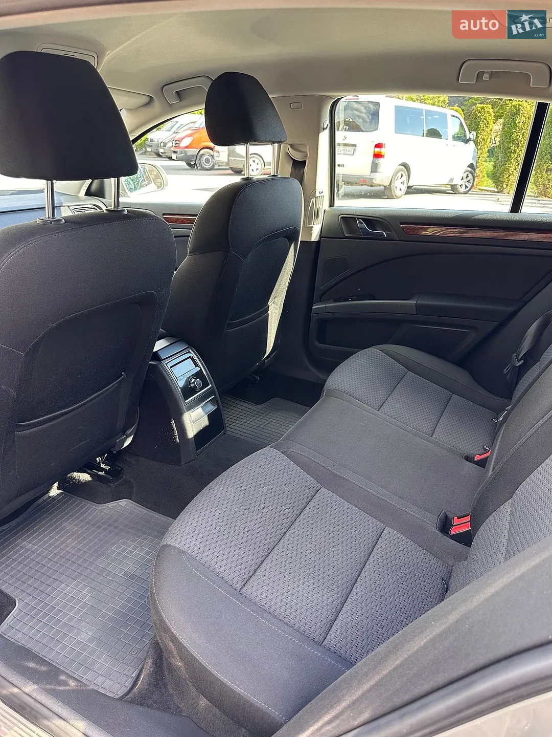 2012 Skoda Superb - мініатюра 8