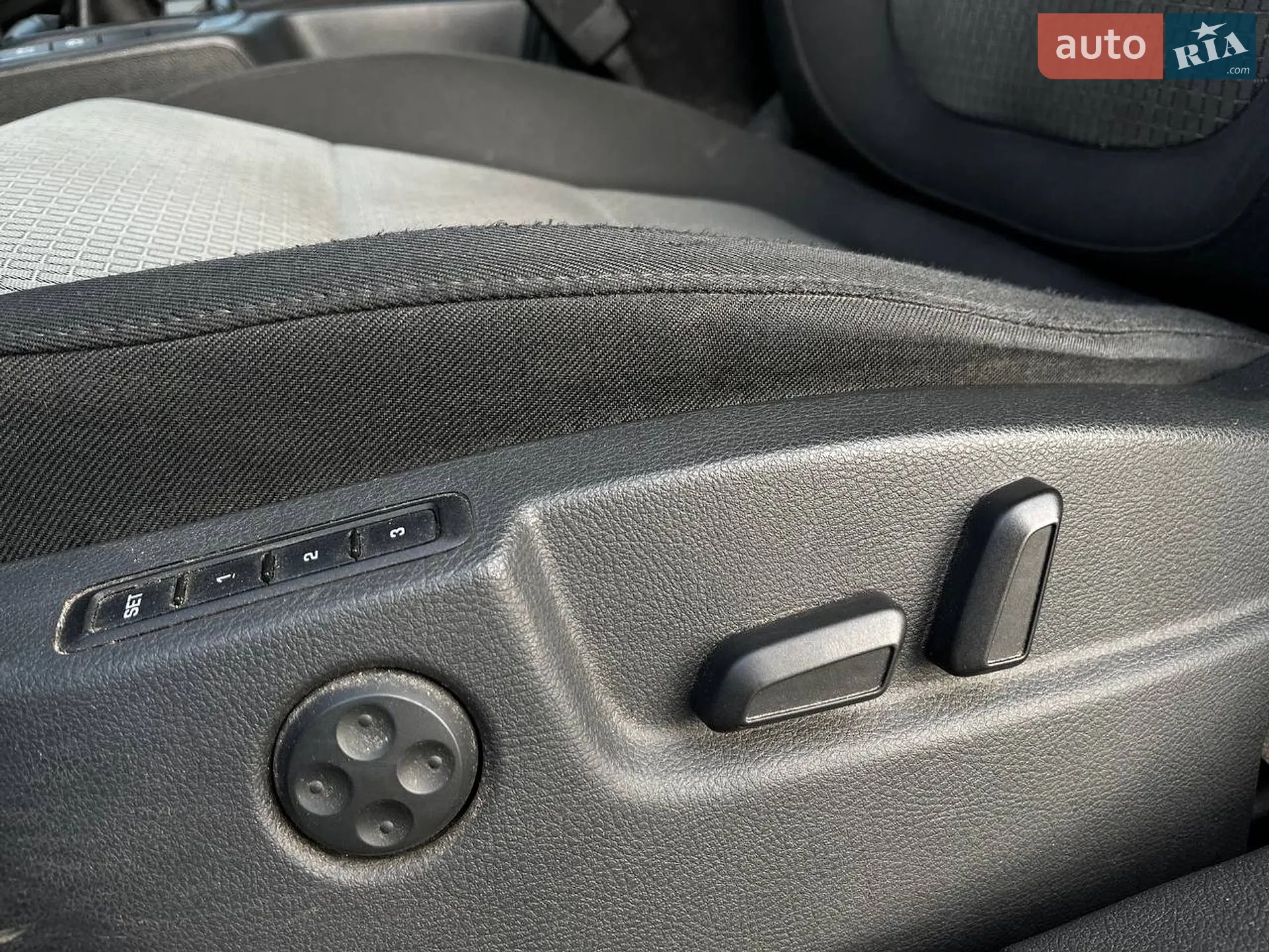 2011 Skoda Superb - мініатюра 16