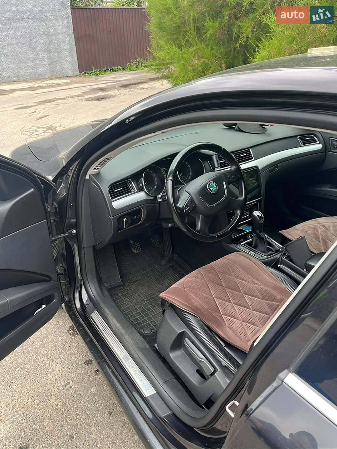 2011 Skoda Superb - мініатюра 2