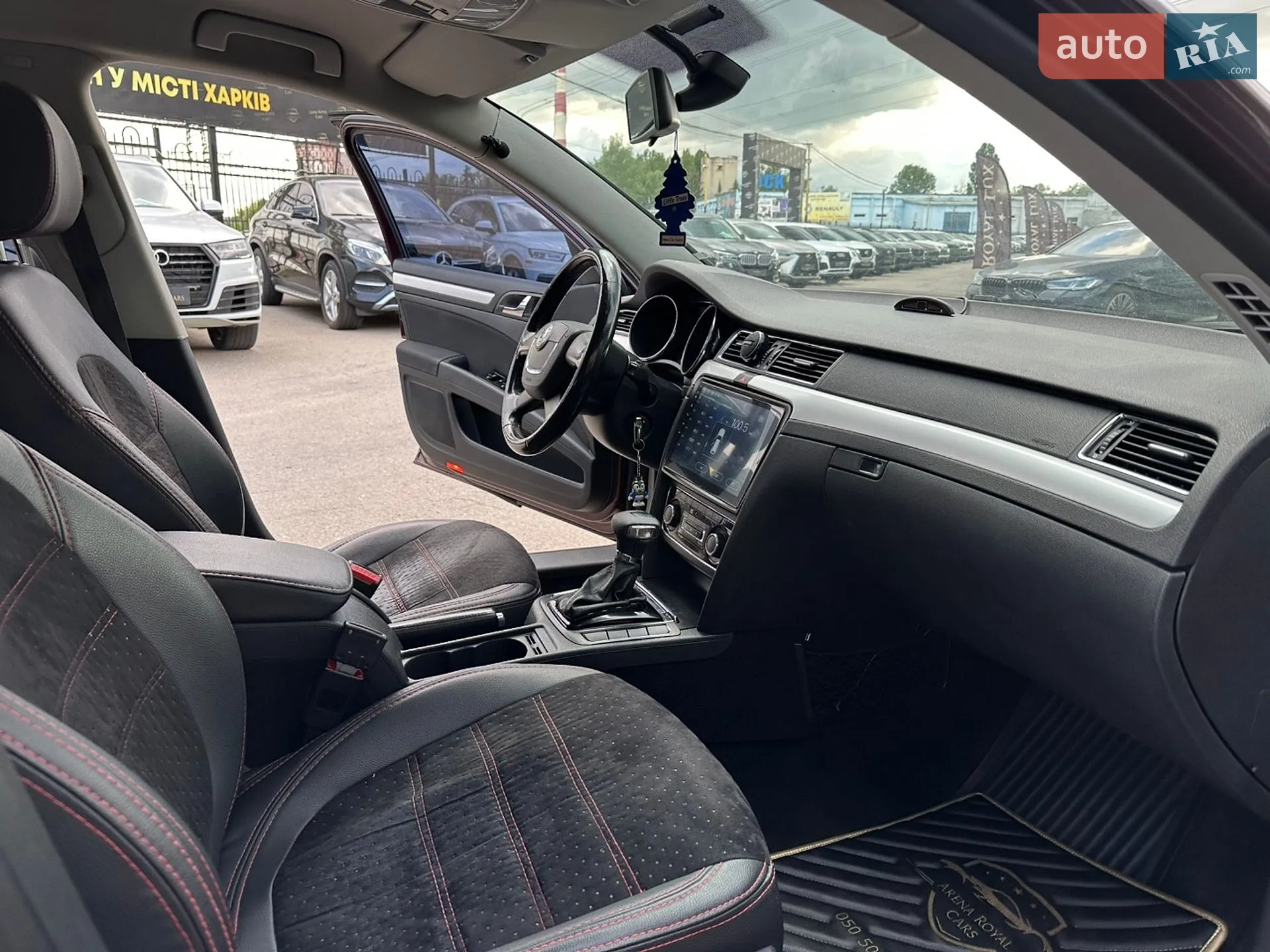 2011 Skoda Superb - мініатюра 23