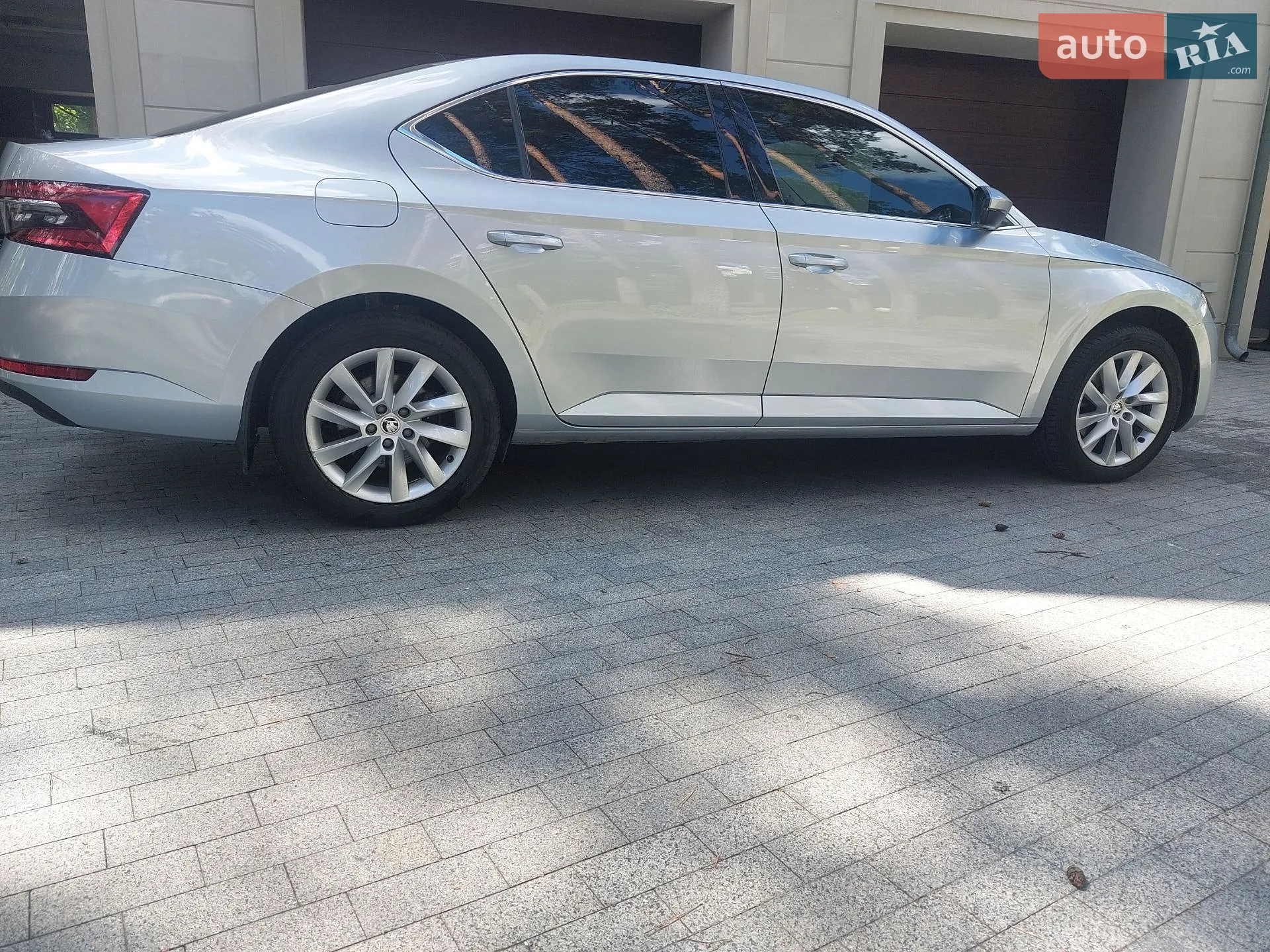 2019 Skoda Superb - мініатюра 9
