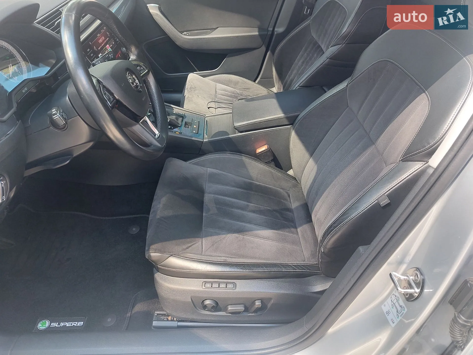 2019 Skoda Superb - мініатюра 17