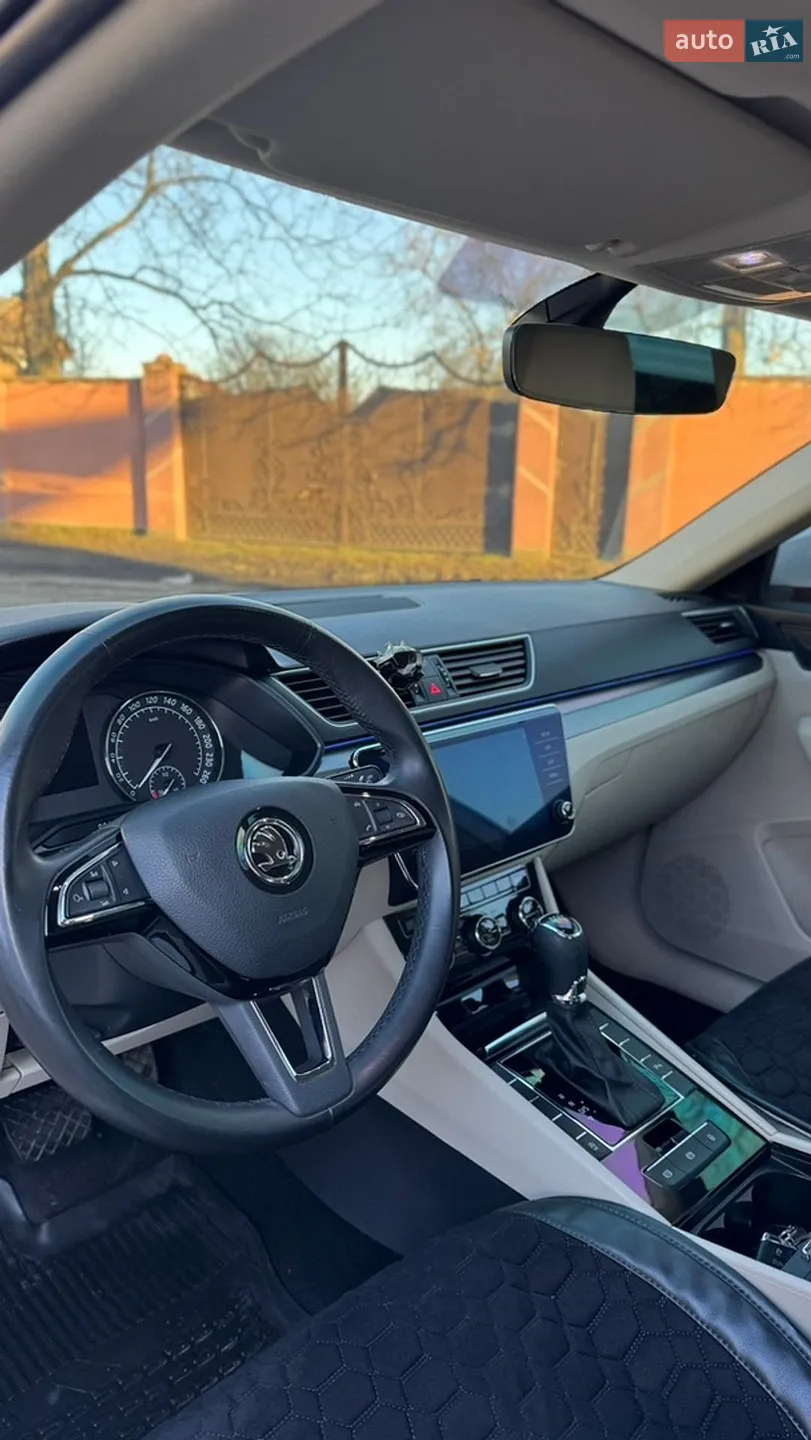 2017 Skoda Superb - мініатюра 5