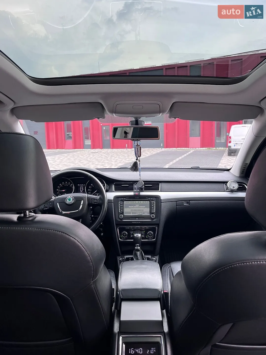 2013 Skoda Superb - мініатюра 23