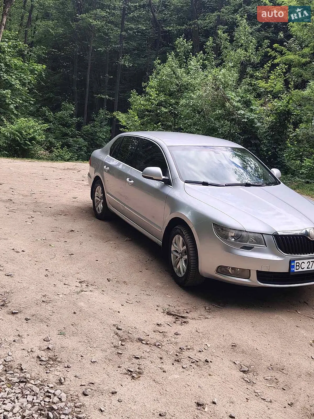 2011 Skoda Superb - мініатюра 4