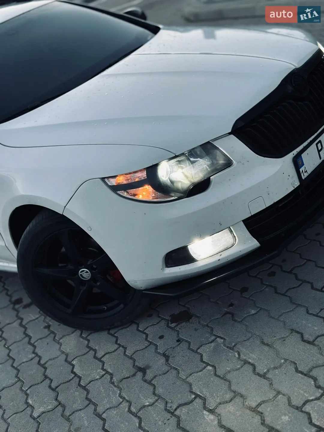 2011 Skoda Superb - мініатюра 3