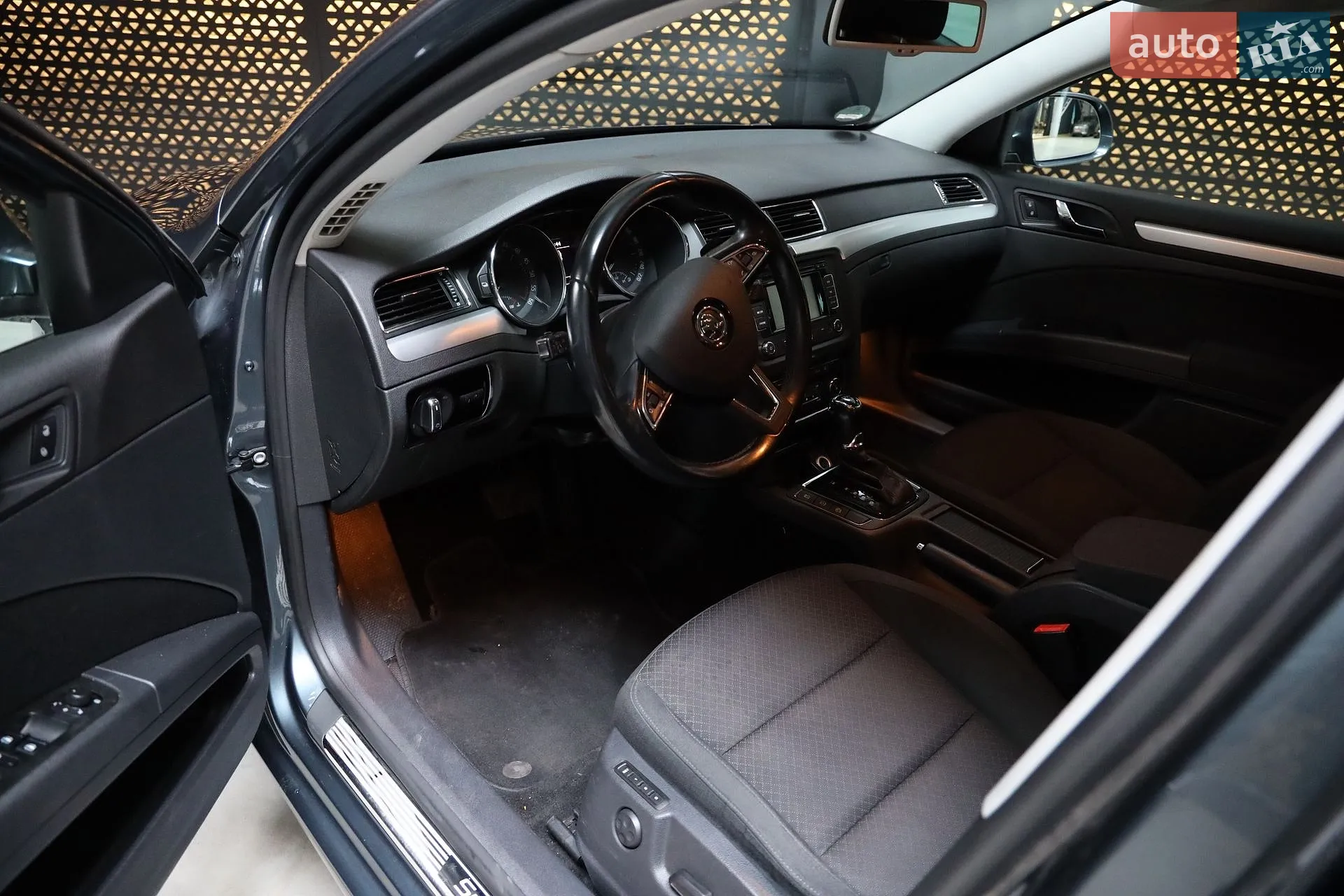 2015 Skoda Superb - мініатюра 22