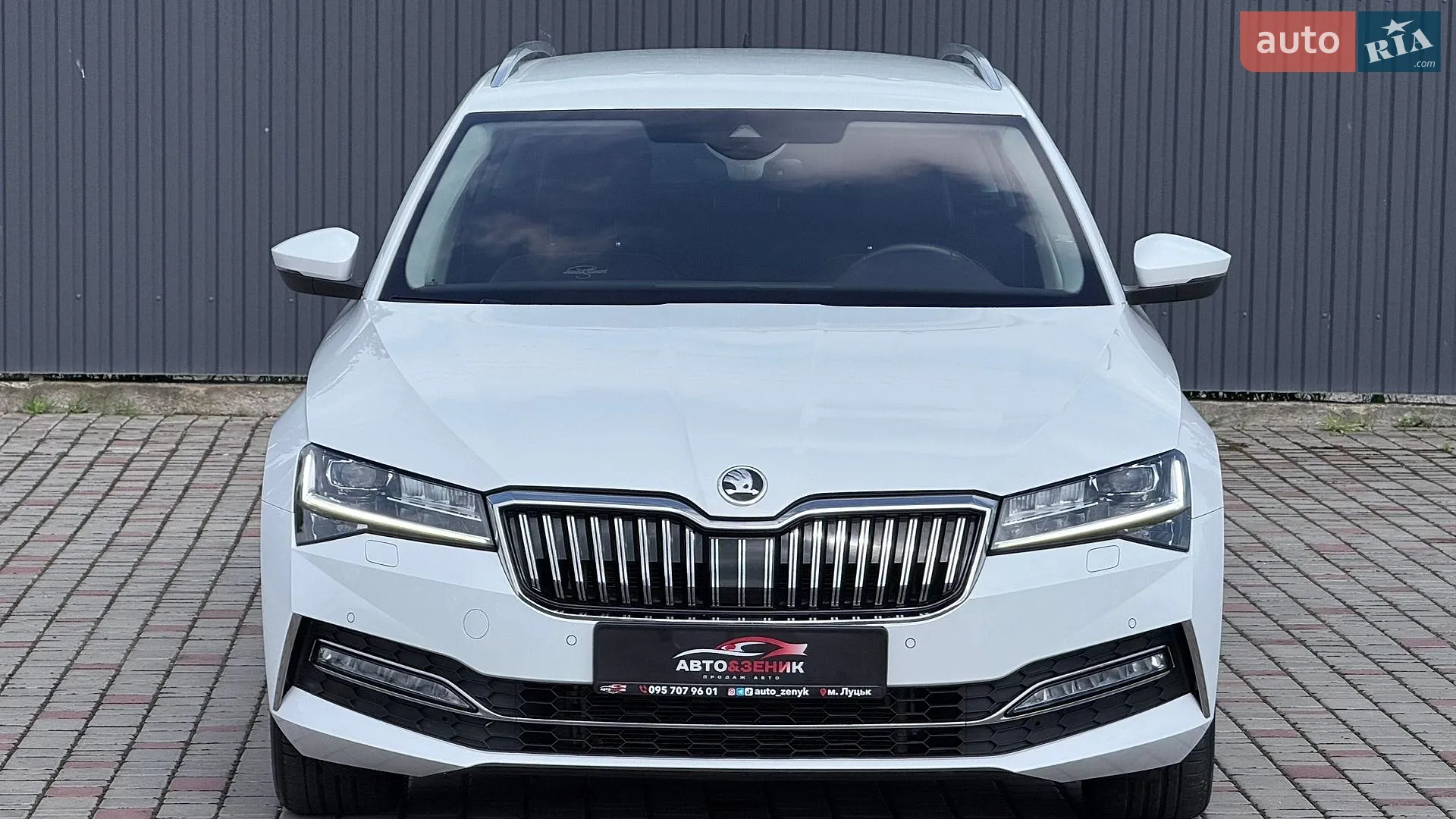 2022 Skoda Superb - мініатюра 3