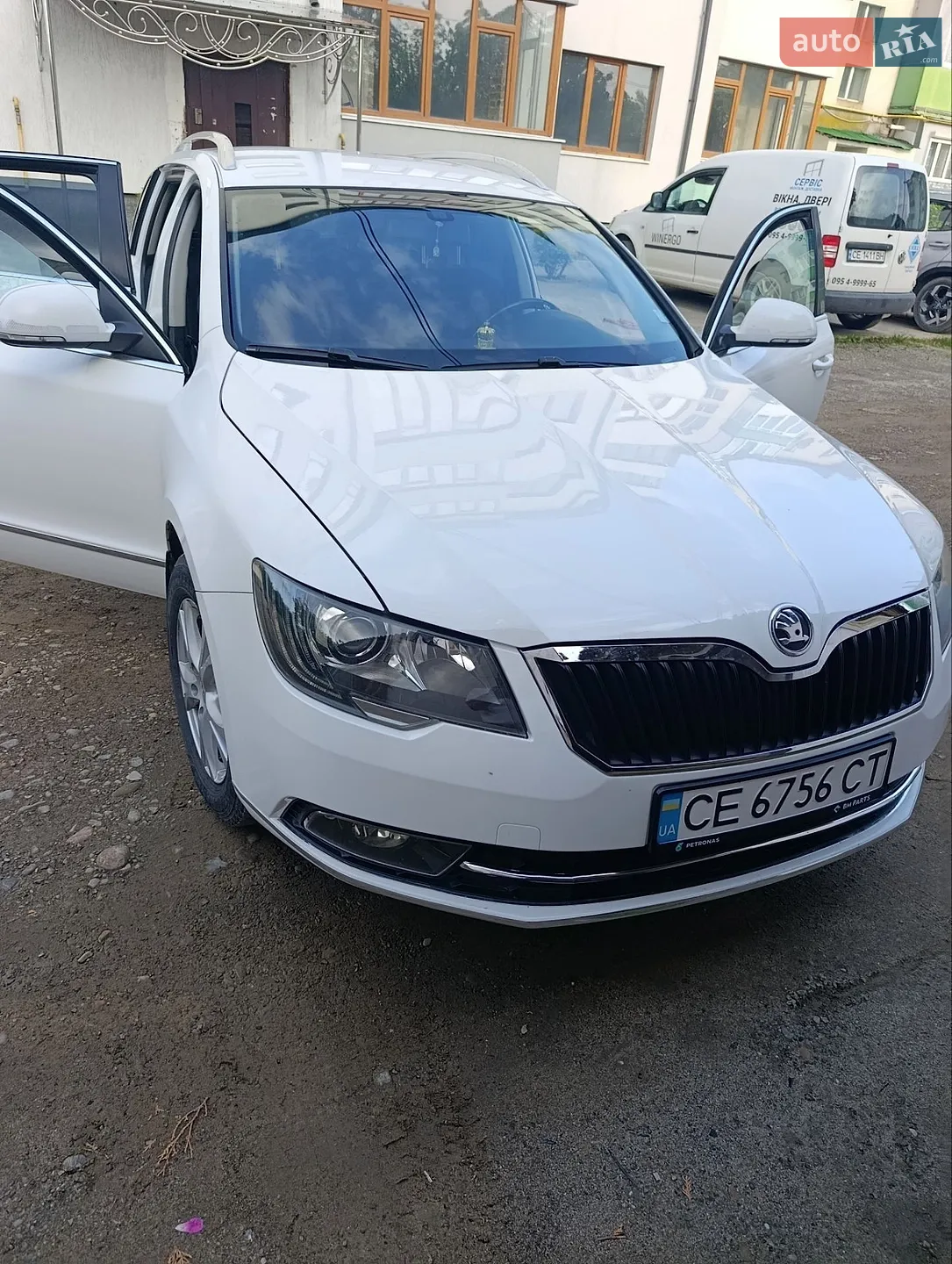 2014 Skoda Superb - мініатюра 2