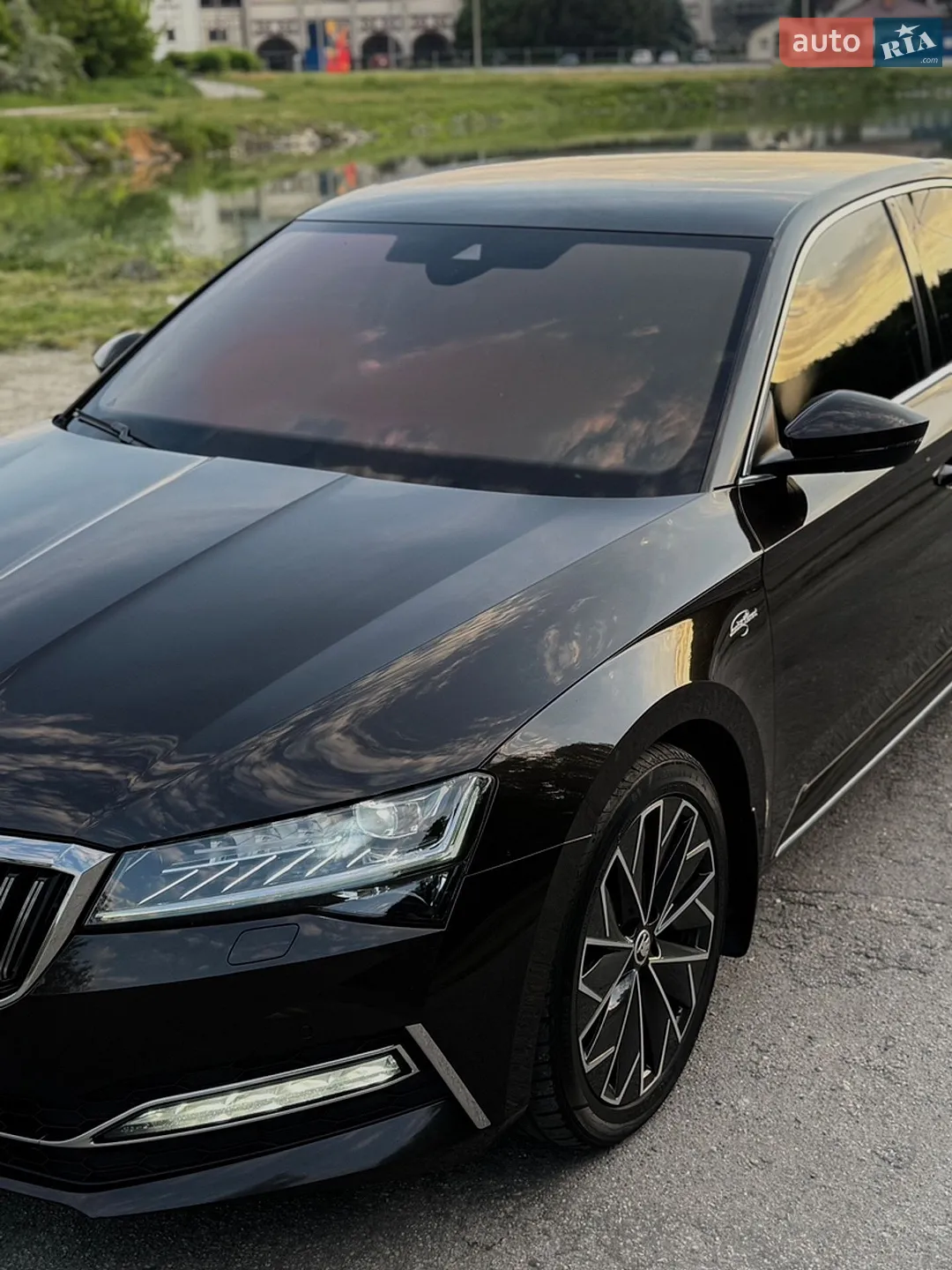 2019 Skoda Superb - мініатюра 12