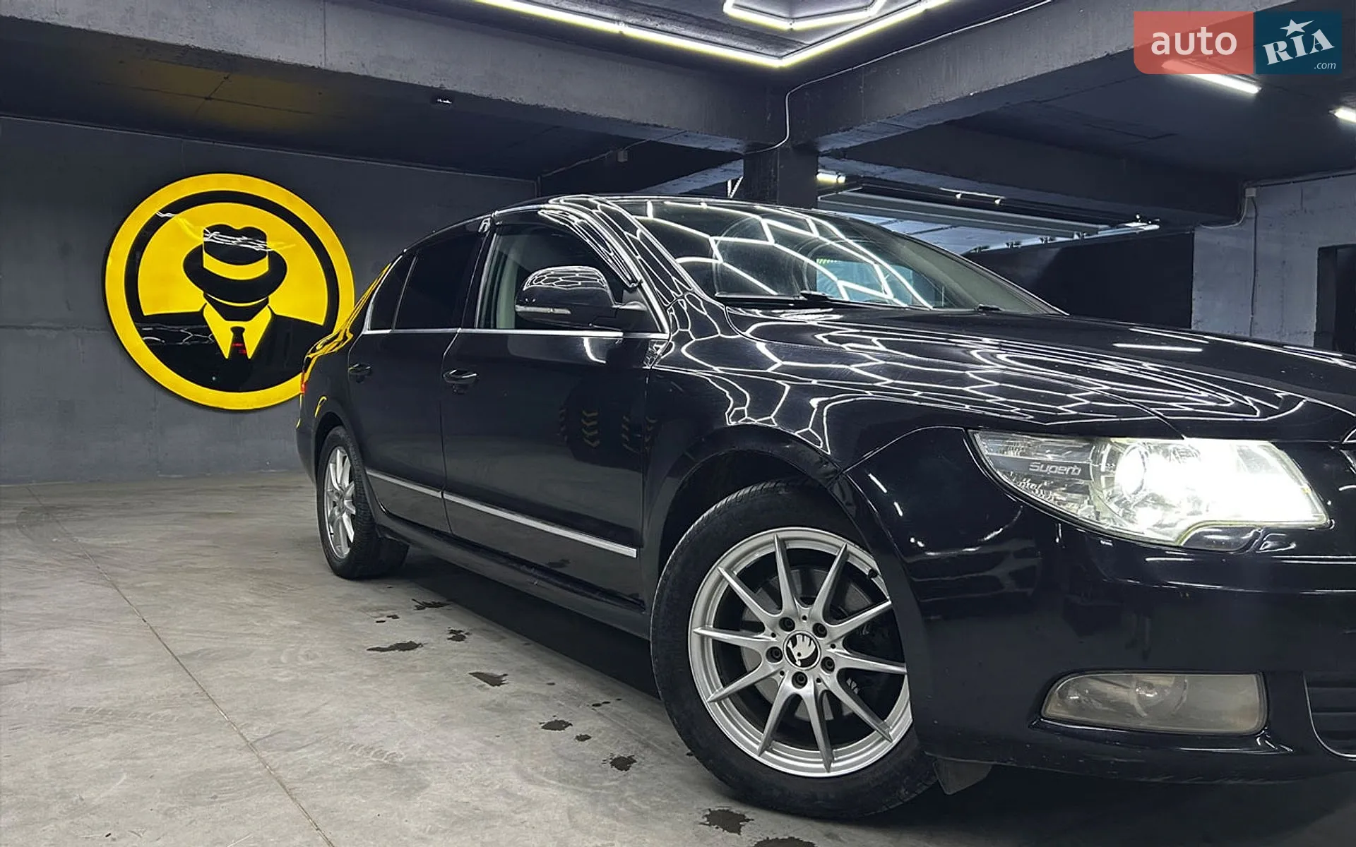 2011 Skoda Superb - мініатюра 2