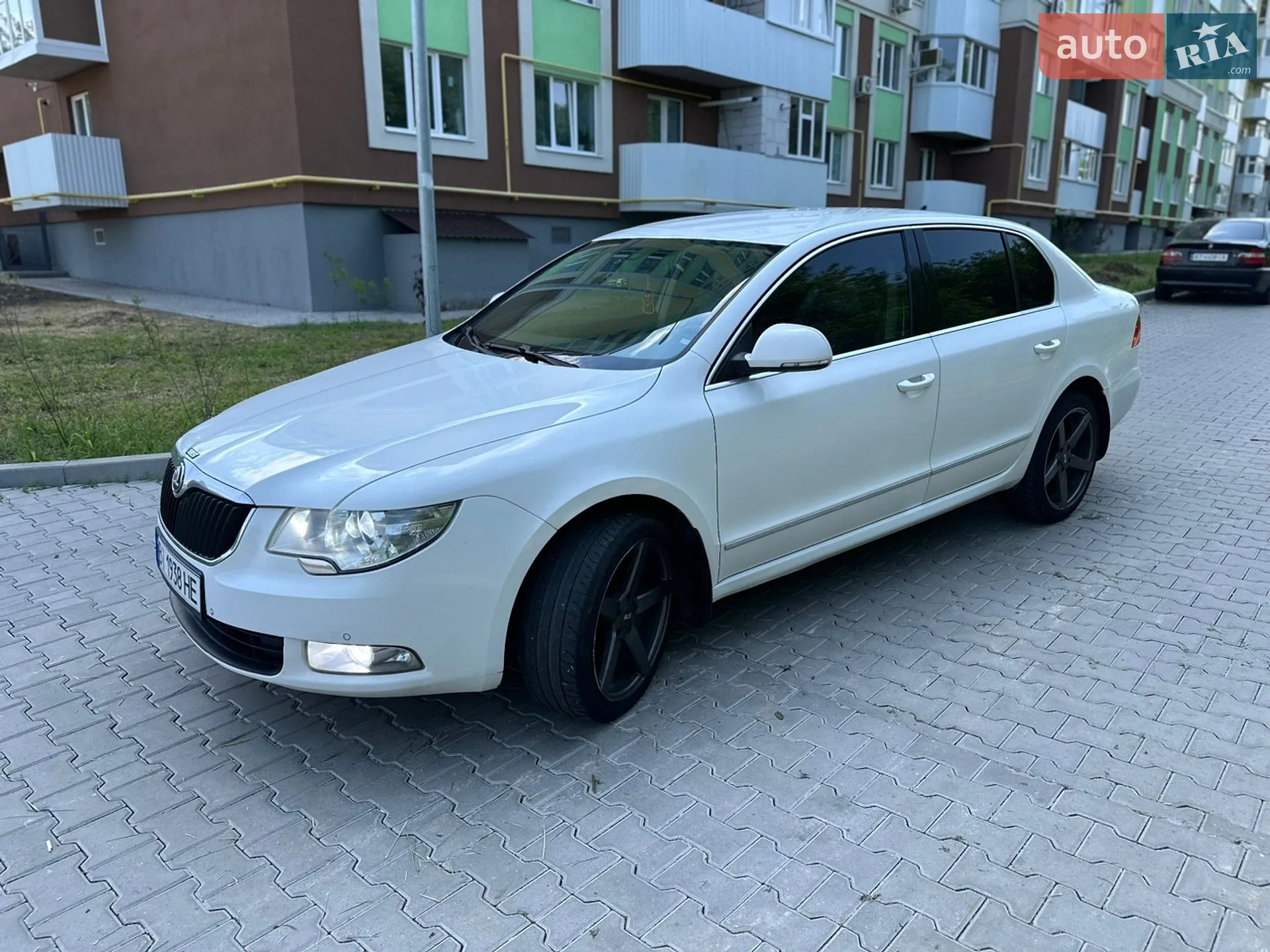 Skoda Superb 2010 VIN TMBCF73T9A9031691 фото оголошення 3 з 26