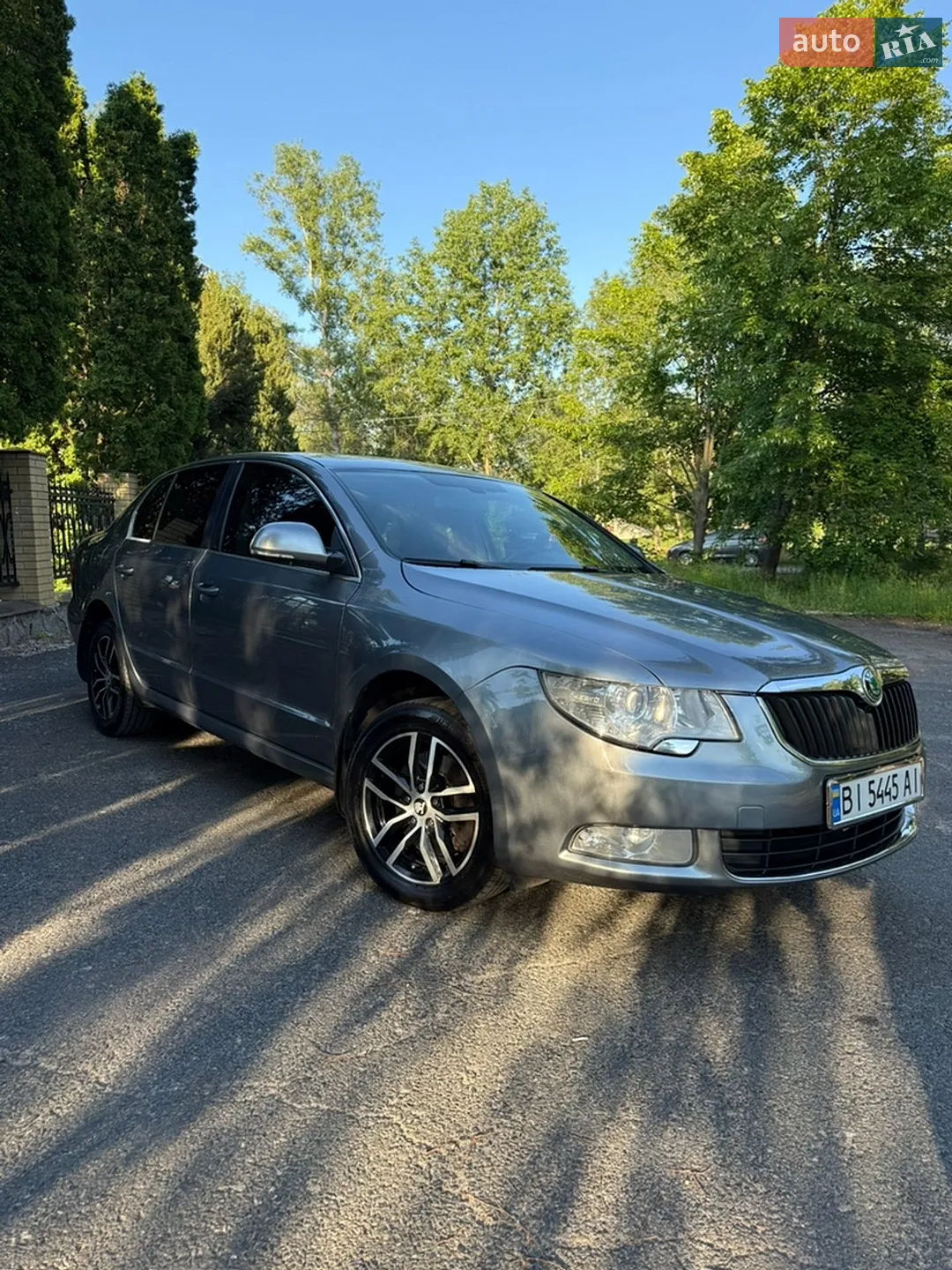 2011 Skoda Superb - мініатюра 4