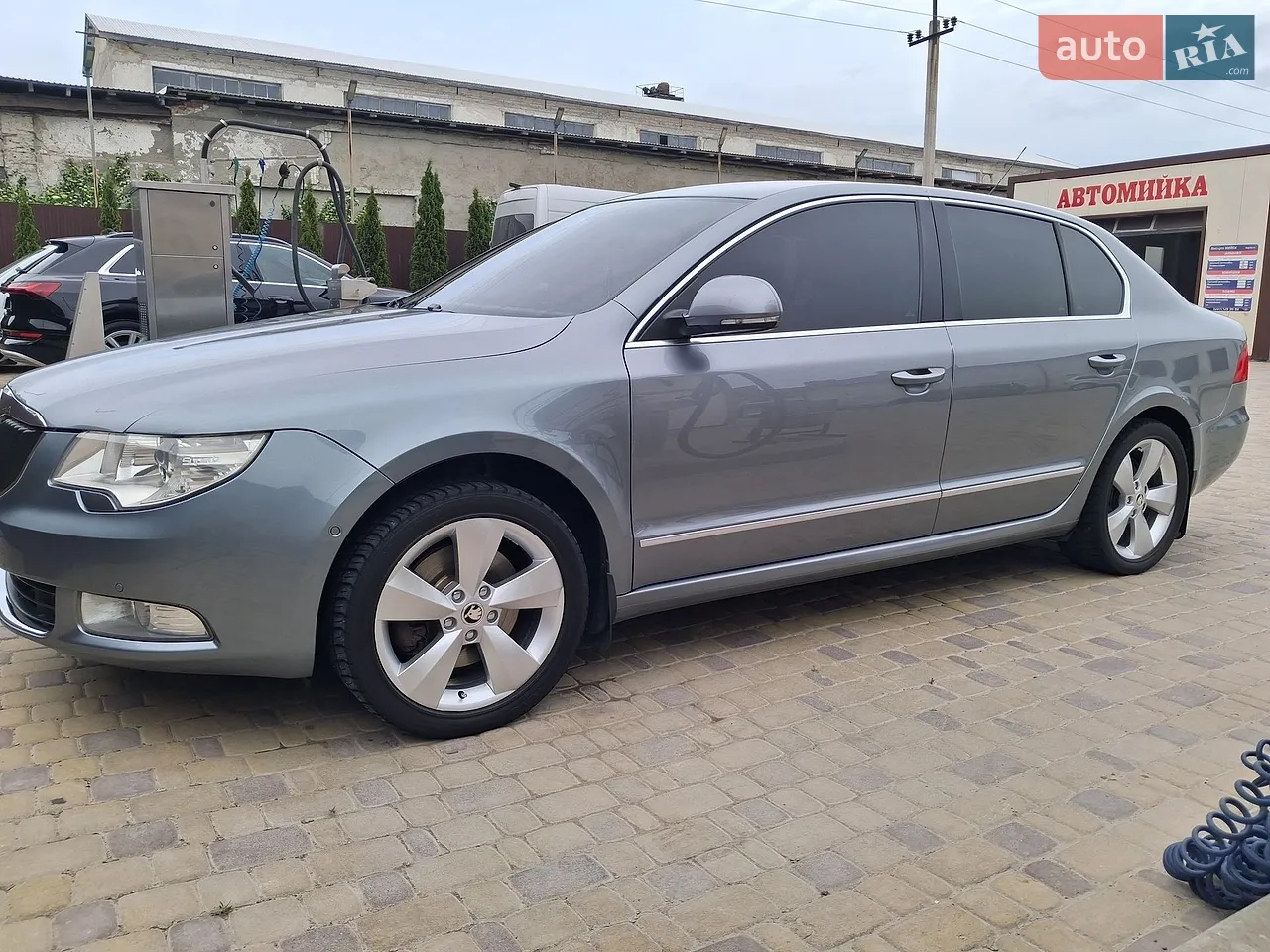 2010 Skoda Superb - мініатюра 14