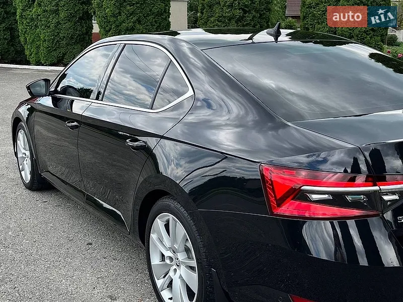 Skoda Superb 2022 VIN TMBAH7NP7N7010406 фото оголошення 5 з 78