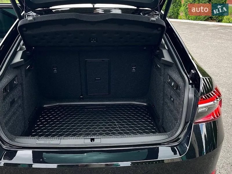 Skoda Superb 2022 VIN TMBAH7NP7N7010406 фото оголошення 27 з 78