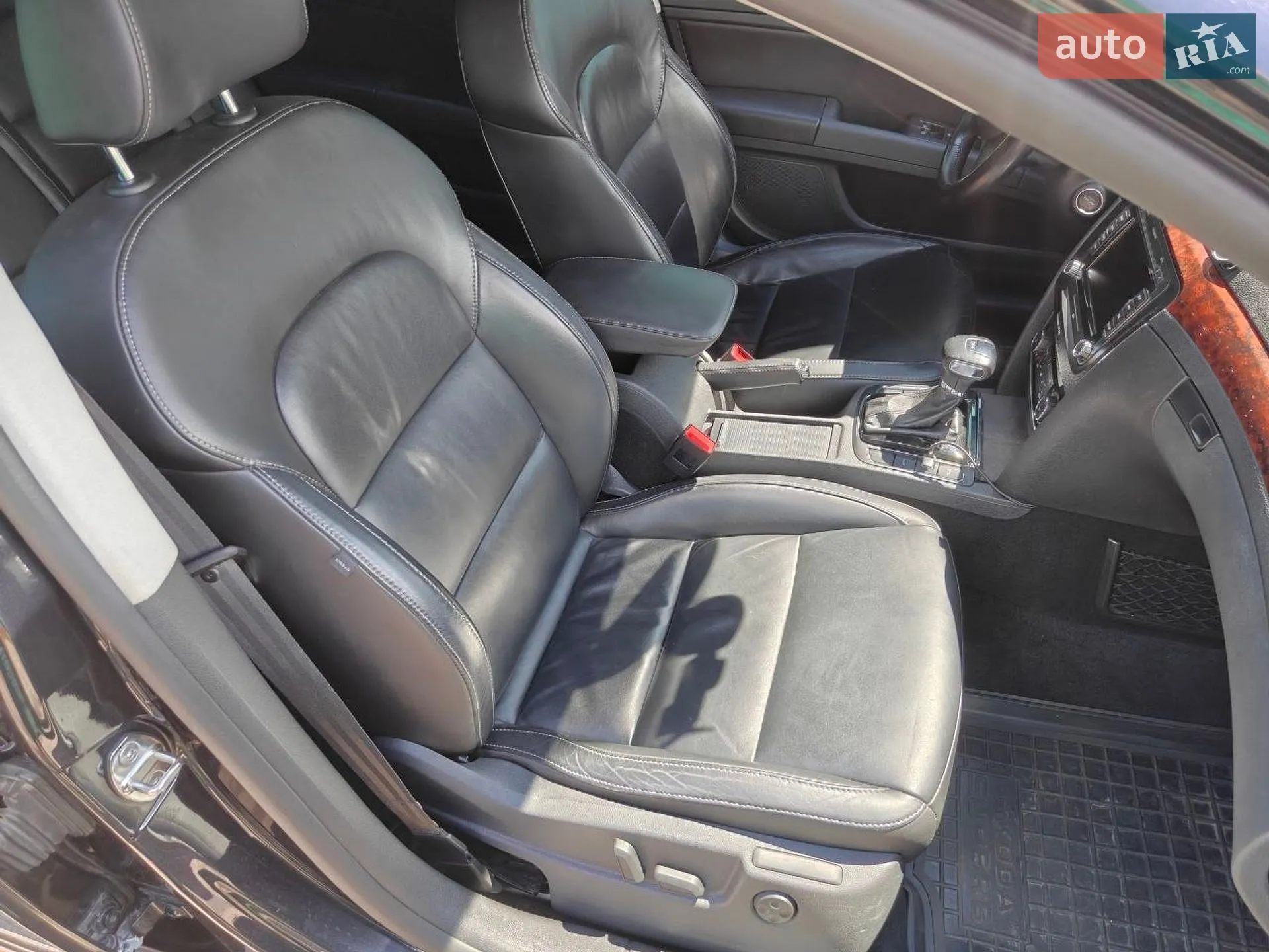 2010 Skoda Superb - мініатюра 26
