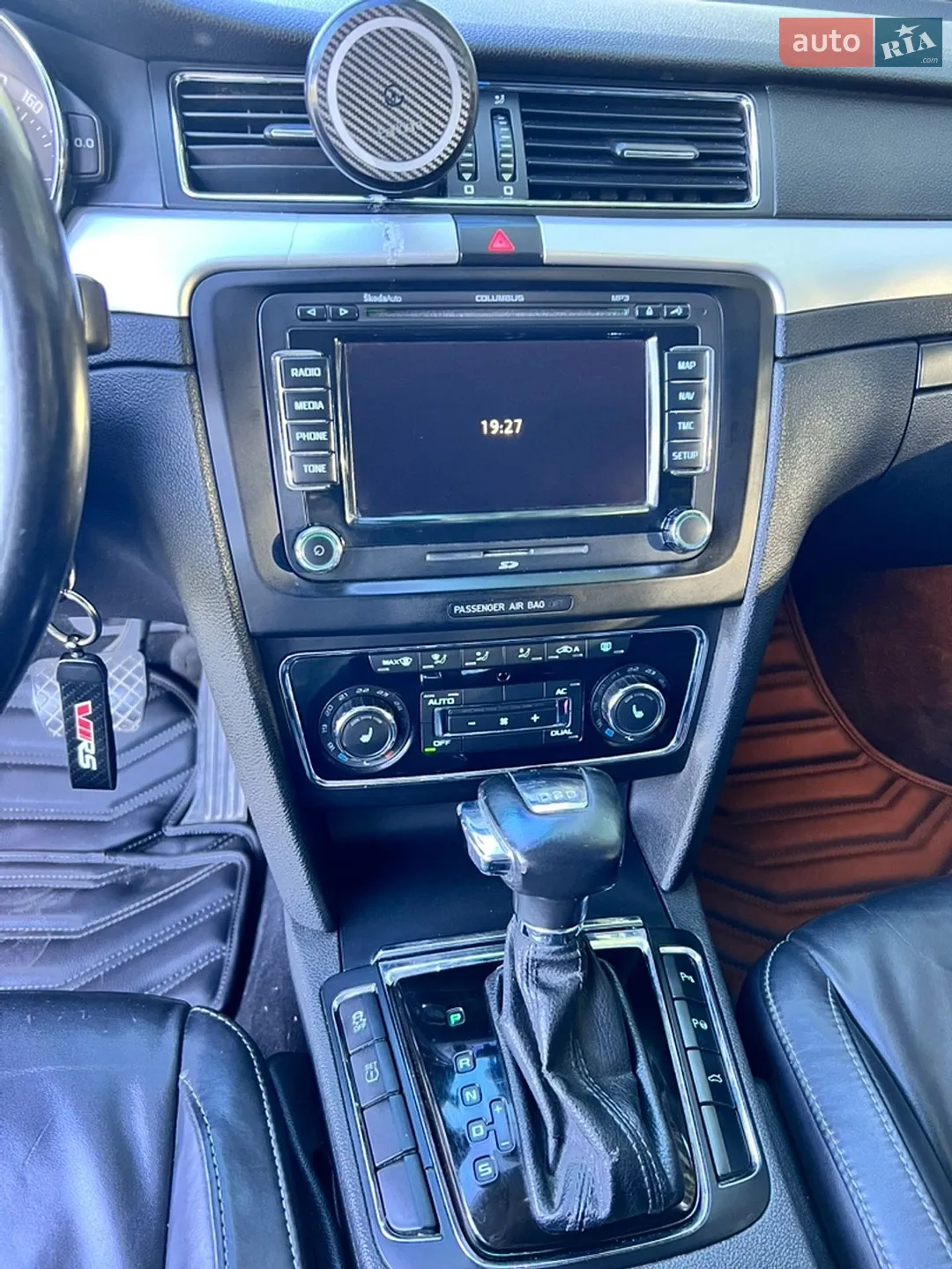 2010 Skoda Superb - мініатюра 25