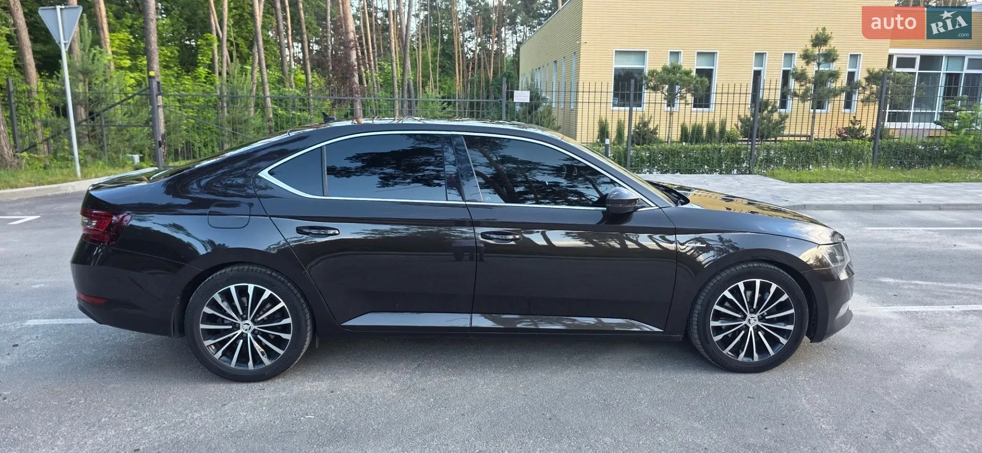 2016 Skoda Superb - мініатюра 3