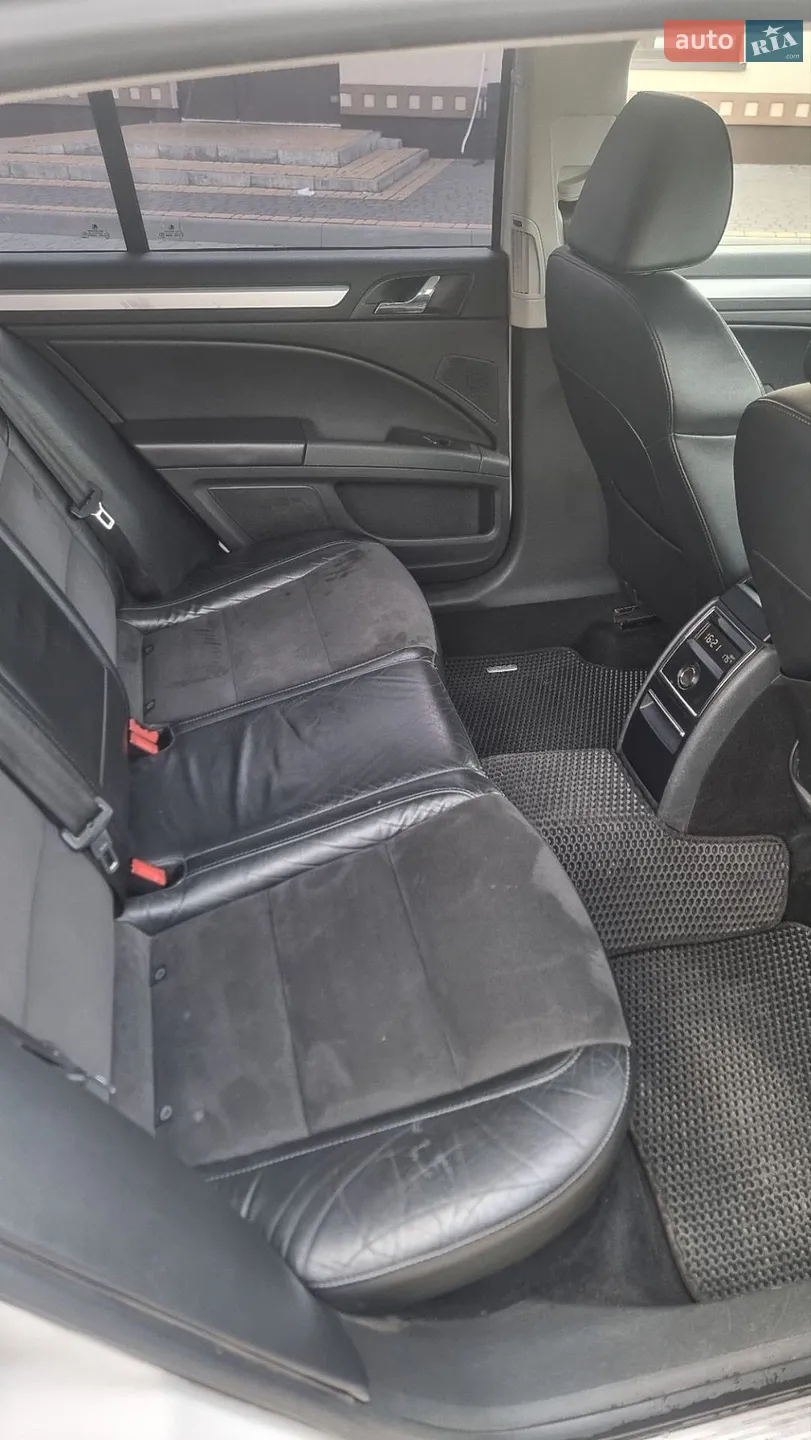 2011 Skoda Superb - мініатюра 7